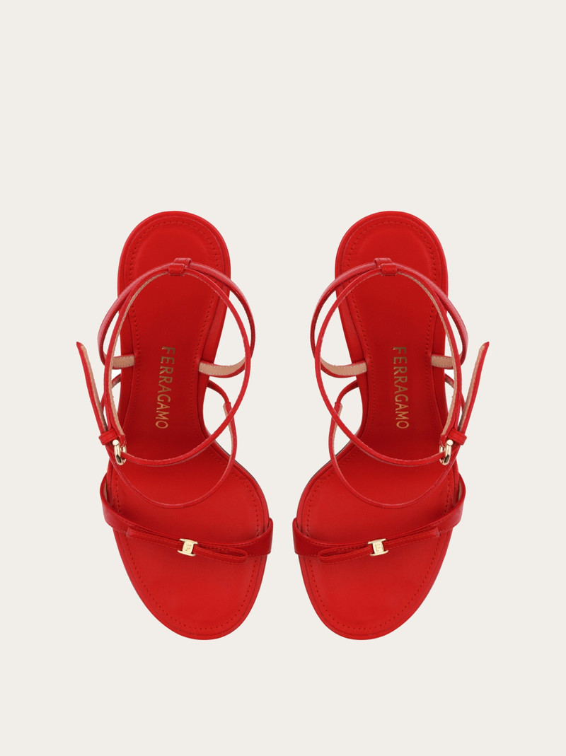 Strappy sandal with mini bow 2