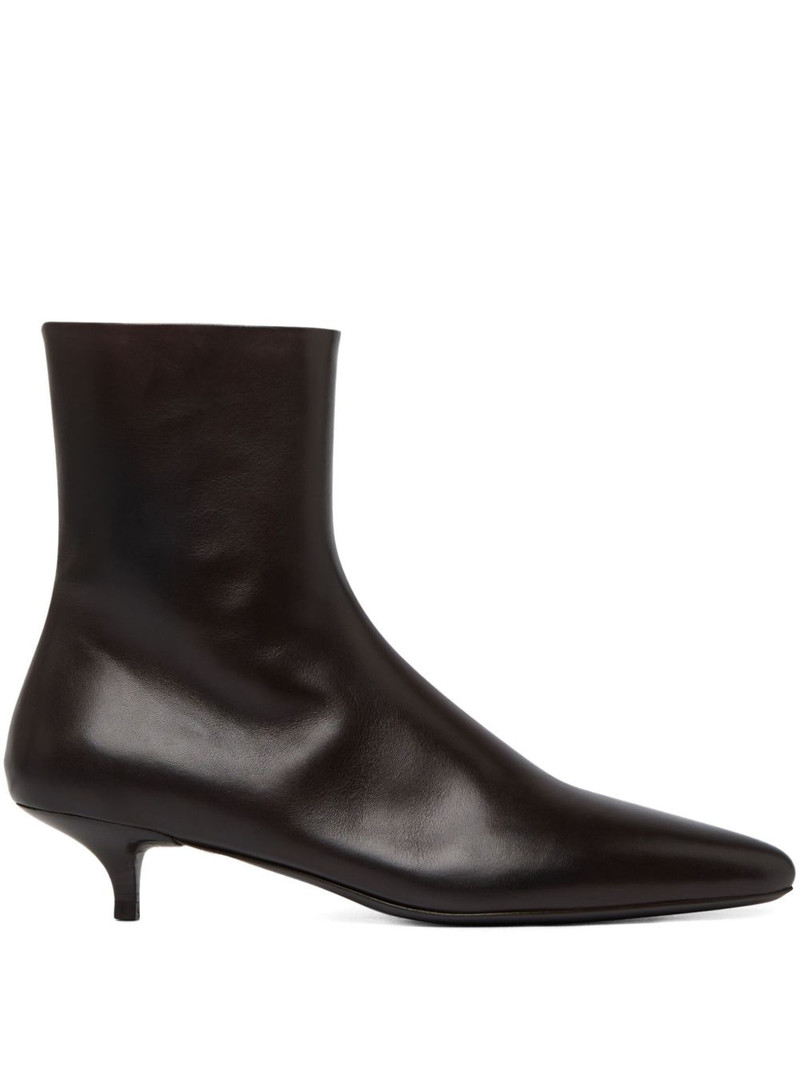 kitten-heel pointed-toe boots 1