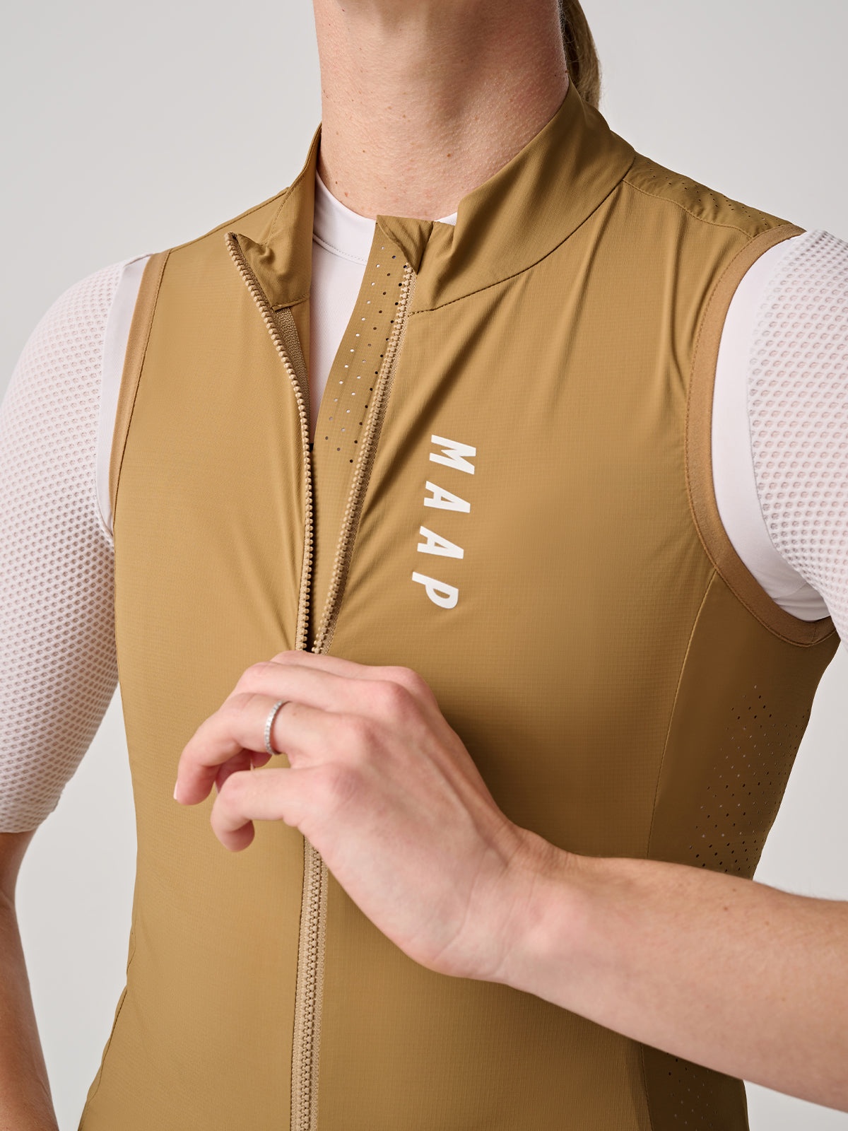 Women's Draft Team Vest - 6