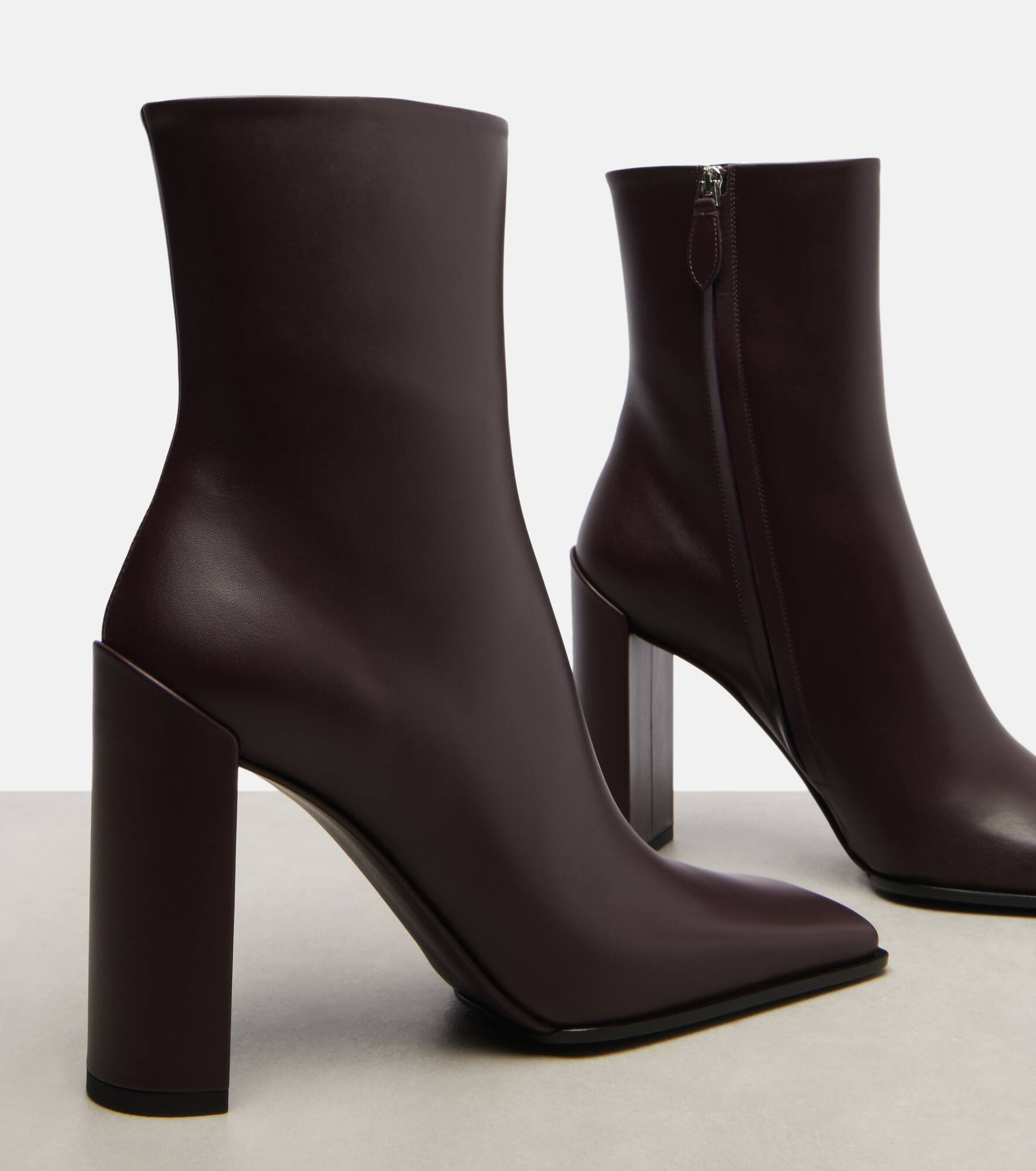 Leather ankle boots - 5