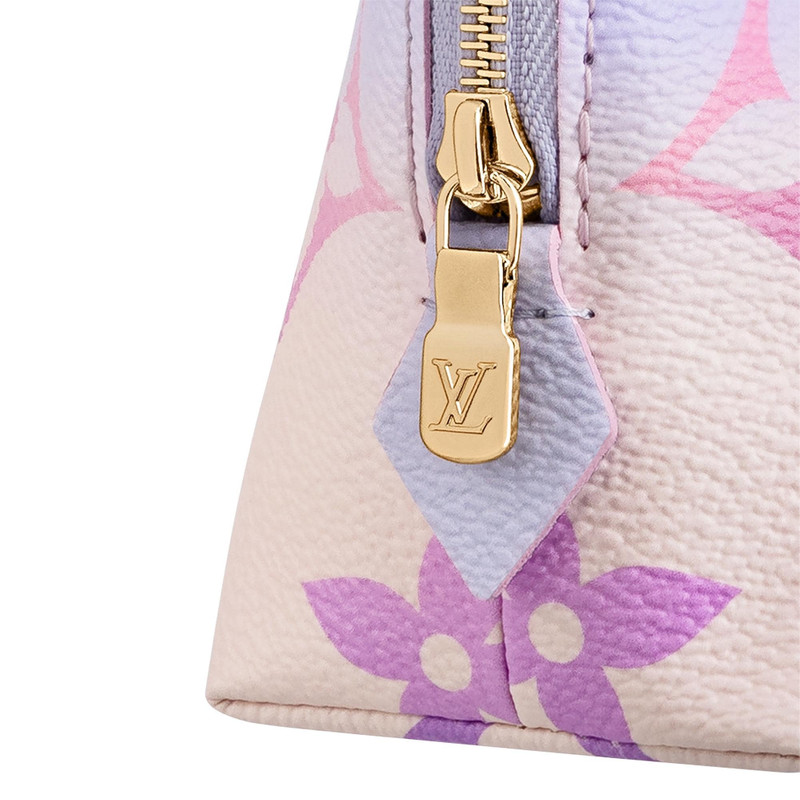 Louis Vuitton Pochette Cosmetique outlook