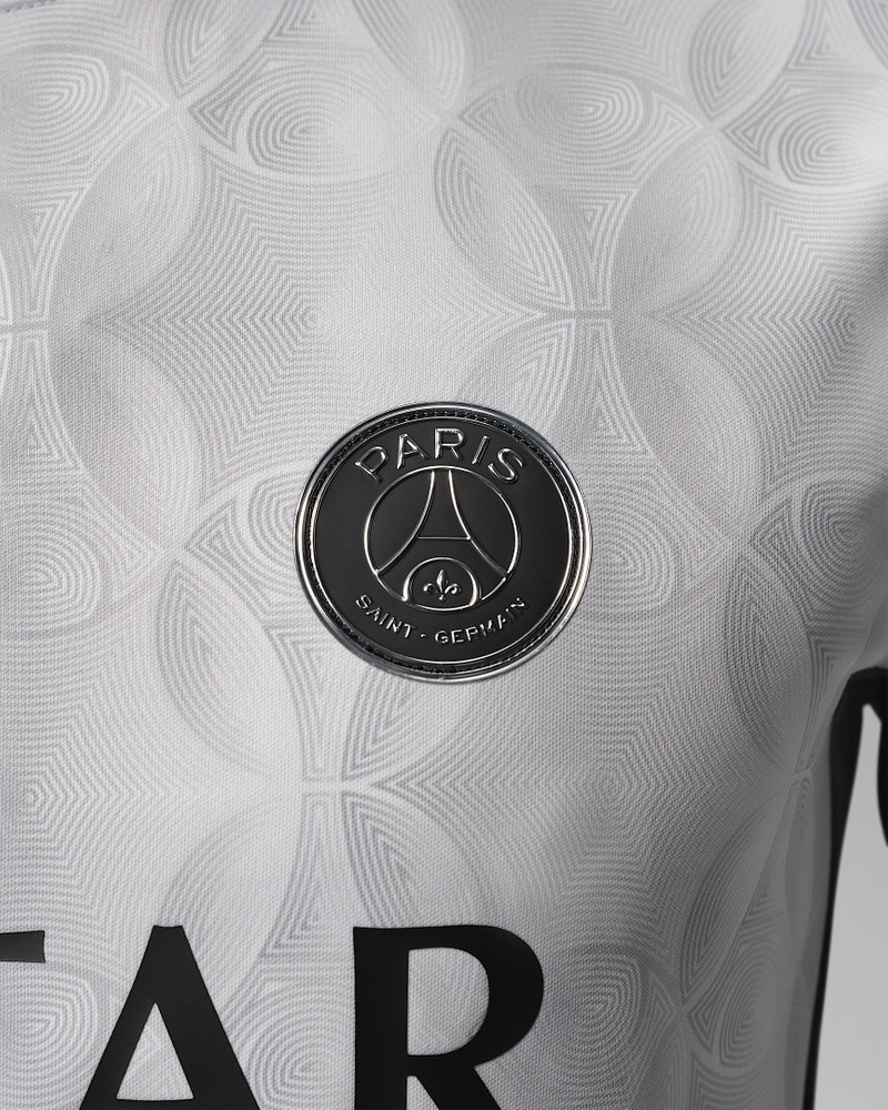 Paris Saint-Germain Academy Pro Night Edition Men's Jordan Dri-FIT Soccer Long-Sleeve Pre-Match Top 5