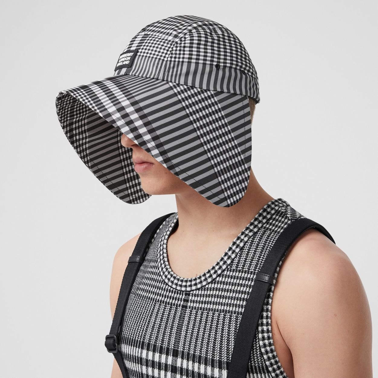 Logo Appliqué Check Bonnet Cap - 4