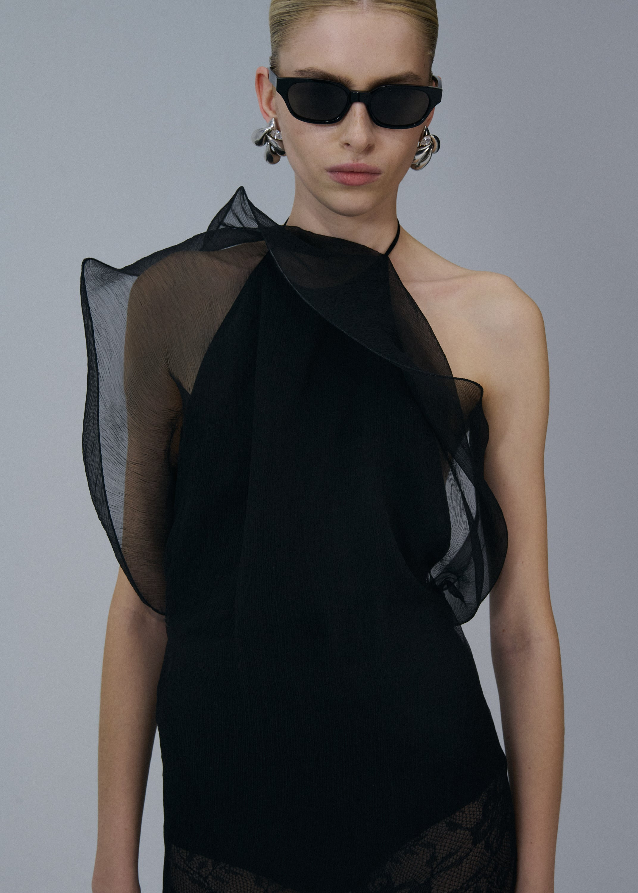 Silk organza midi dress in black - 3