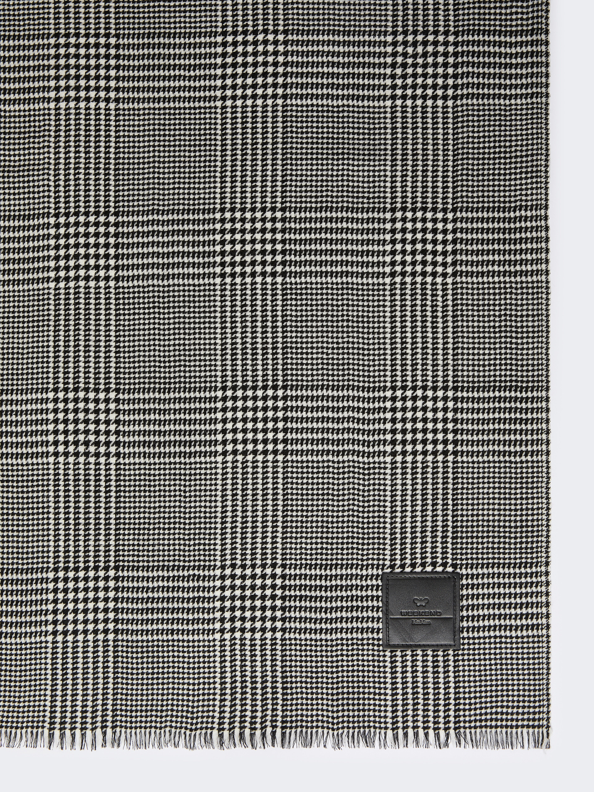 QUANTUM Patterned wool stole - 2