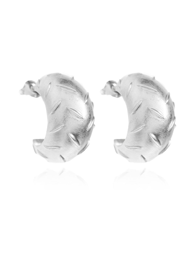 textured hoop earrings 3