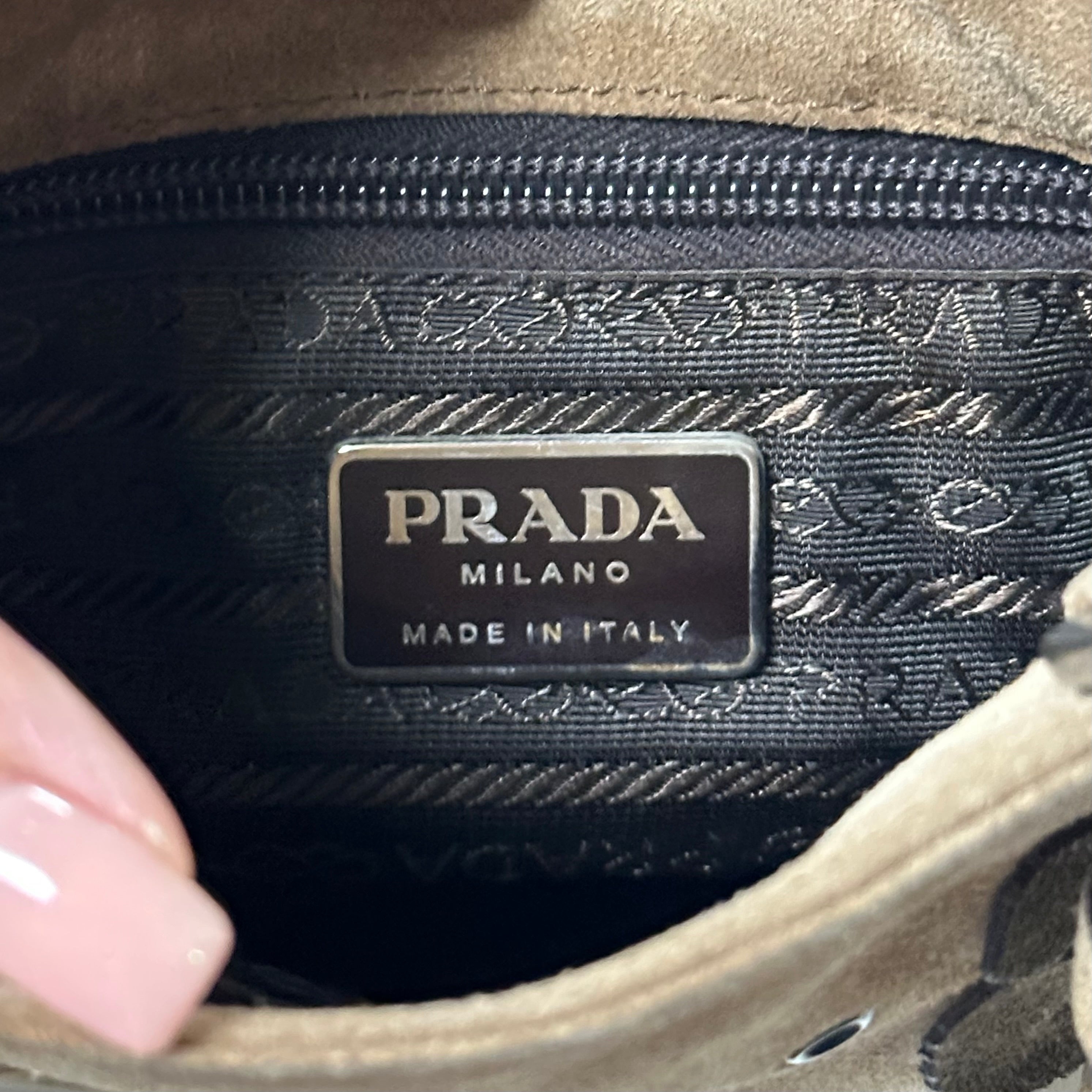 PRADA Fall Winter 1999 Appliqué Leaves Suede and Mesh Hand Bag - 8