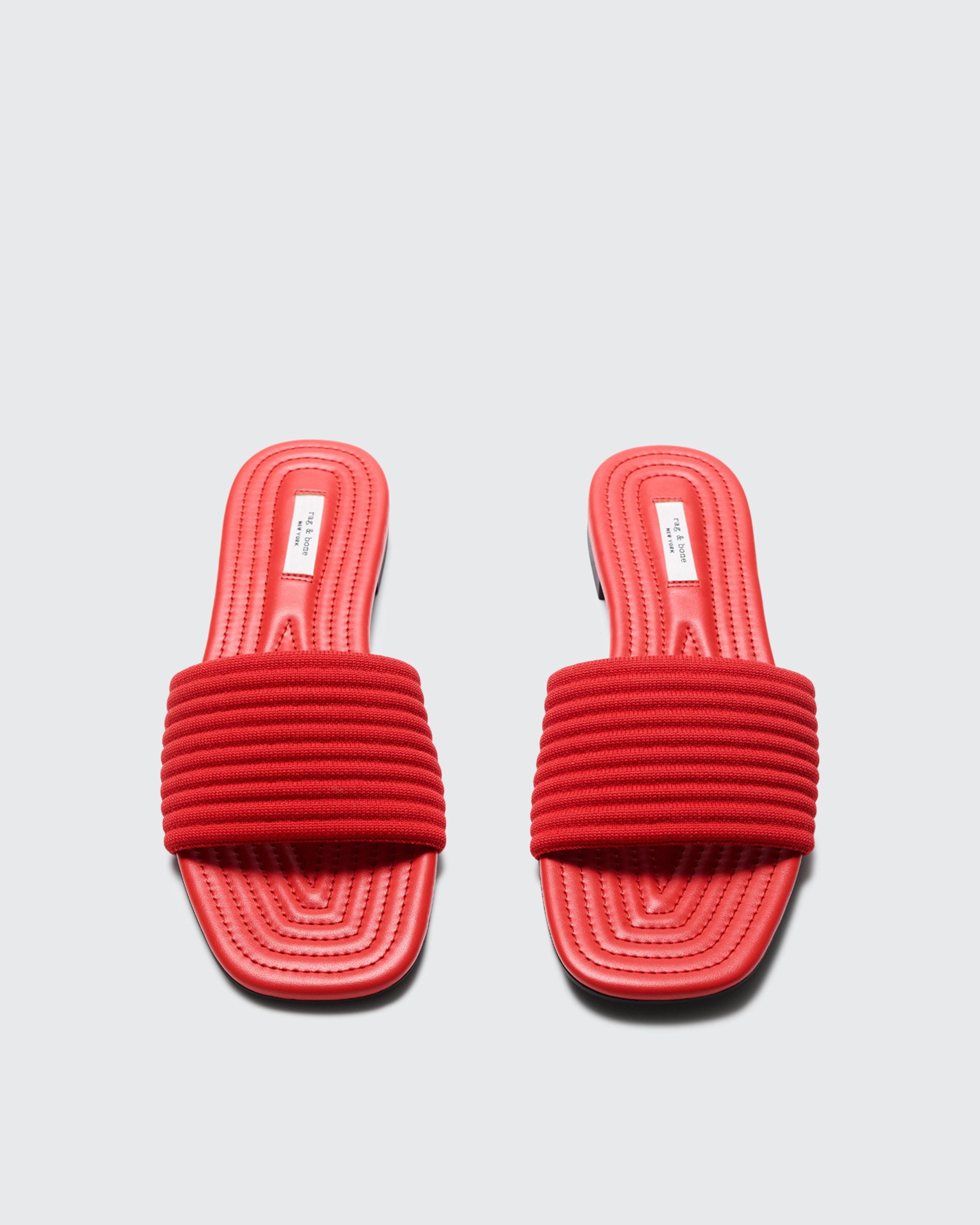 Ellis Slide - Stretch Webbing
Flat Sandal - 4