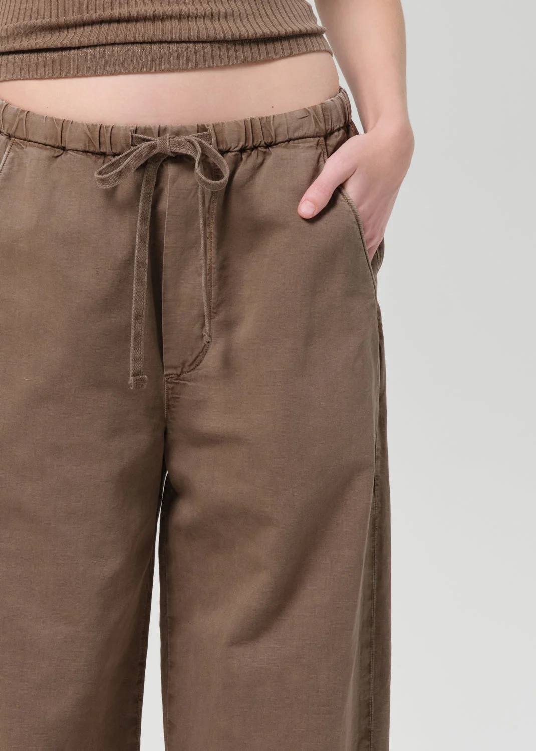 Aurora Pull On
In Cocoa - 1