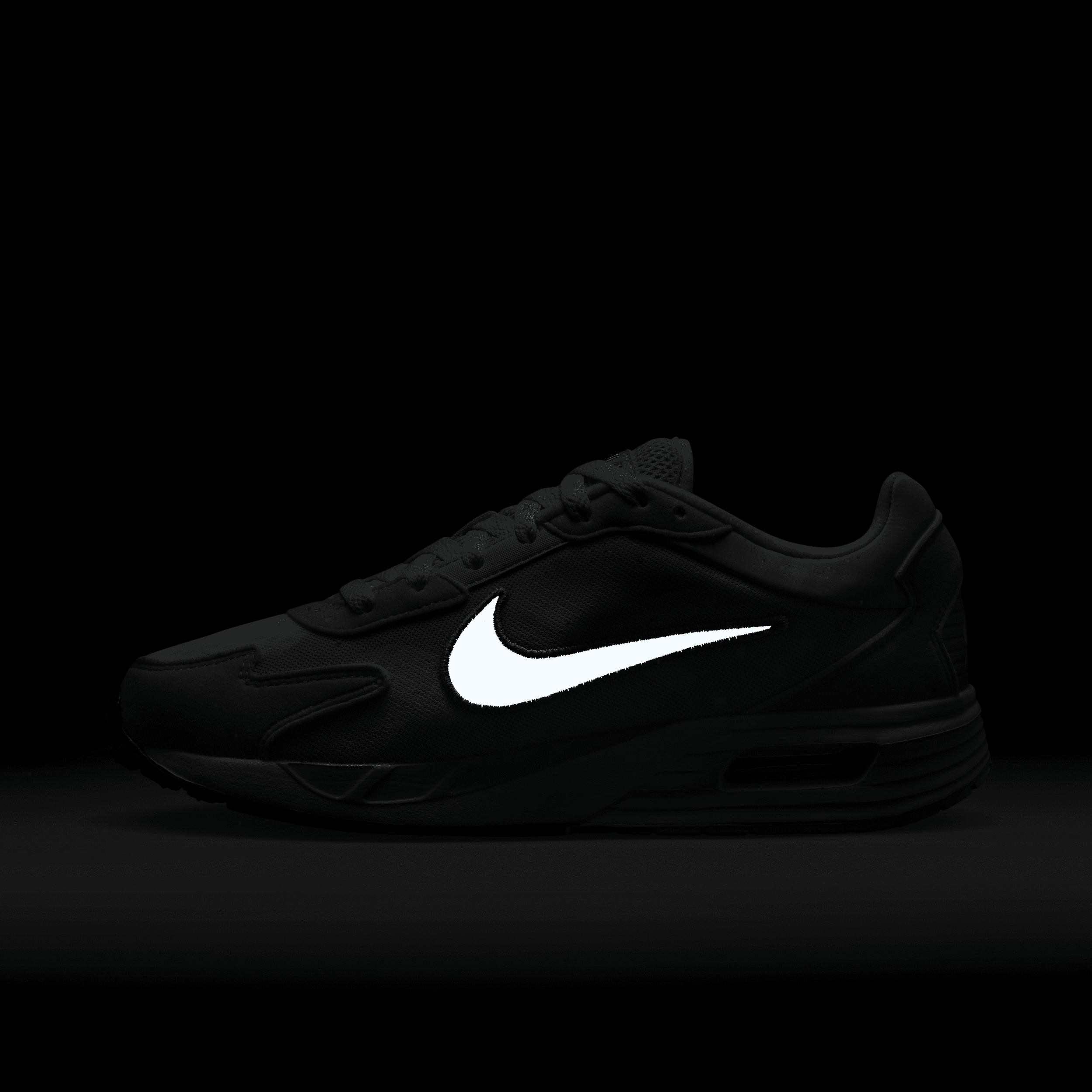 Nike Women's Air Max Solo Shoes - 11