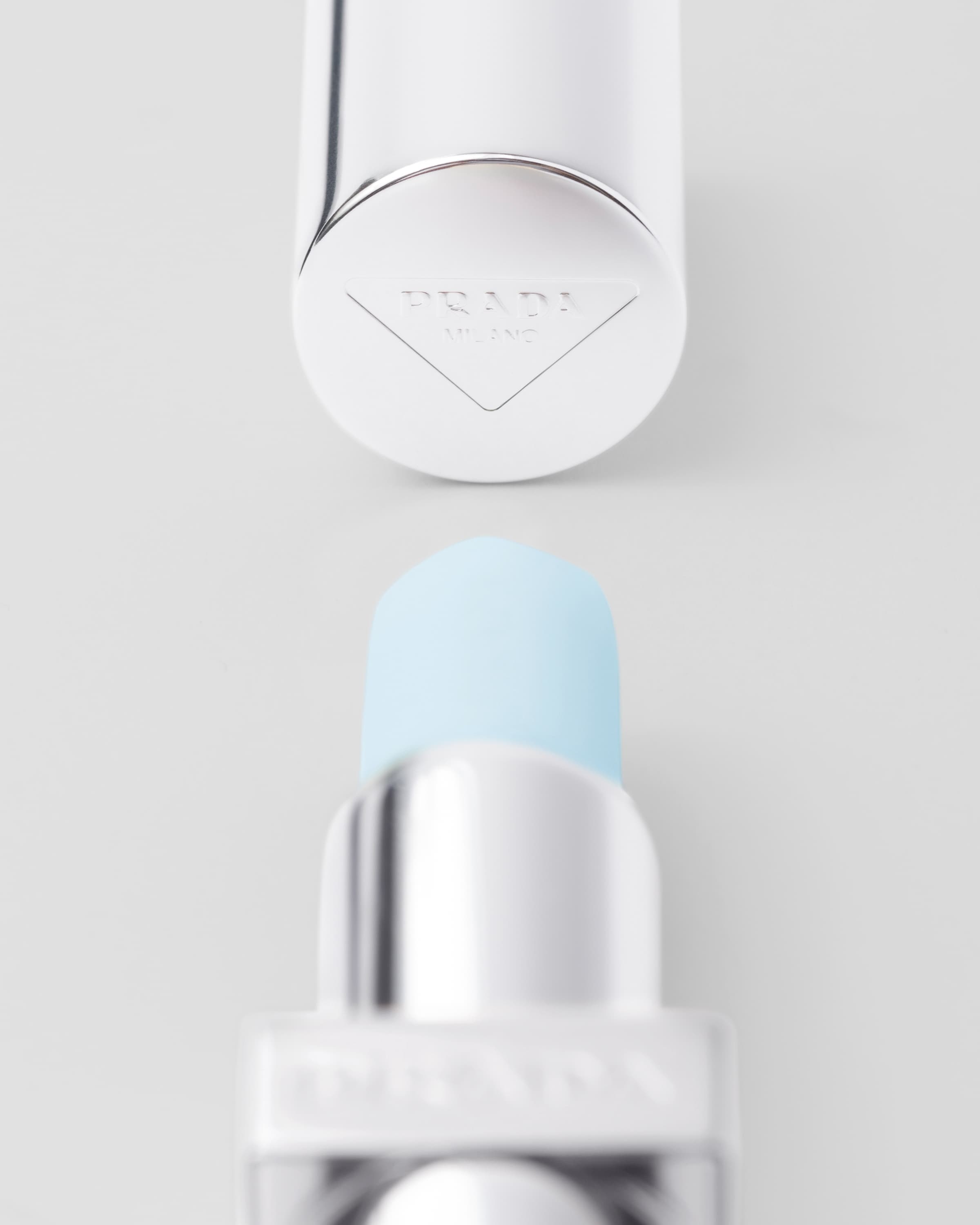 Prada Blushing Care lip balm - U001 - ASTRAL PINK - 4