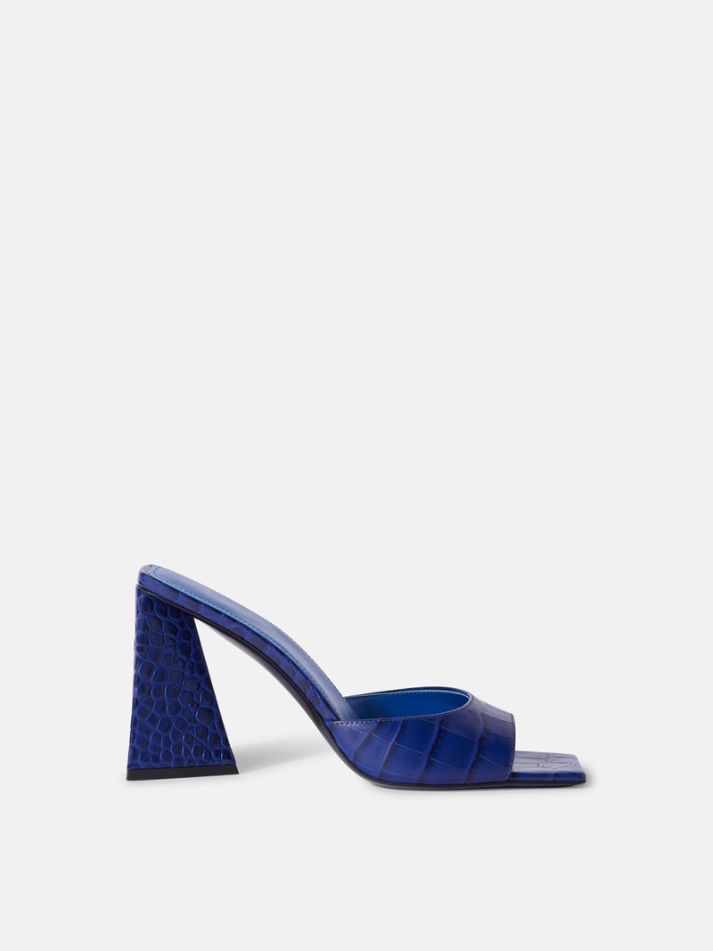 ''MINI DEVON'' ELECTRIC BLUE MULE 1