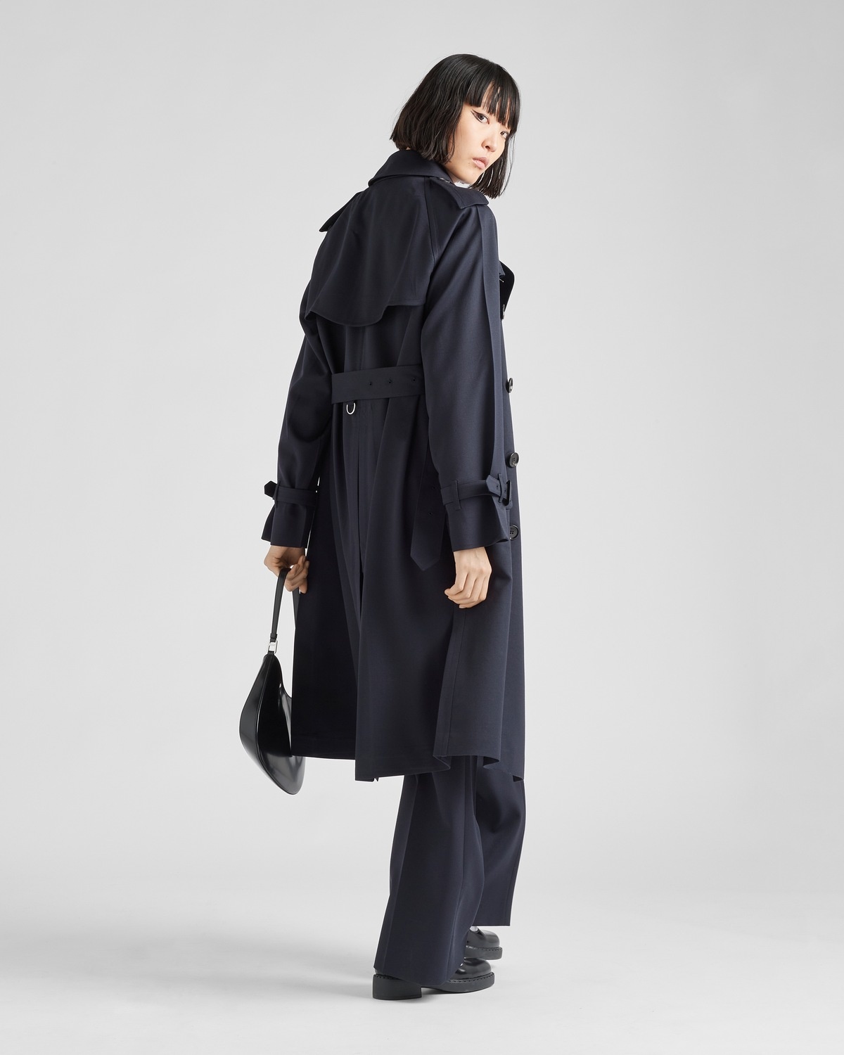 Double-breasted gabardine trench coat - 5