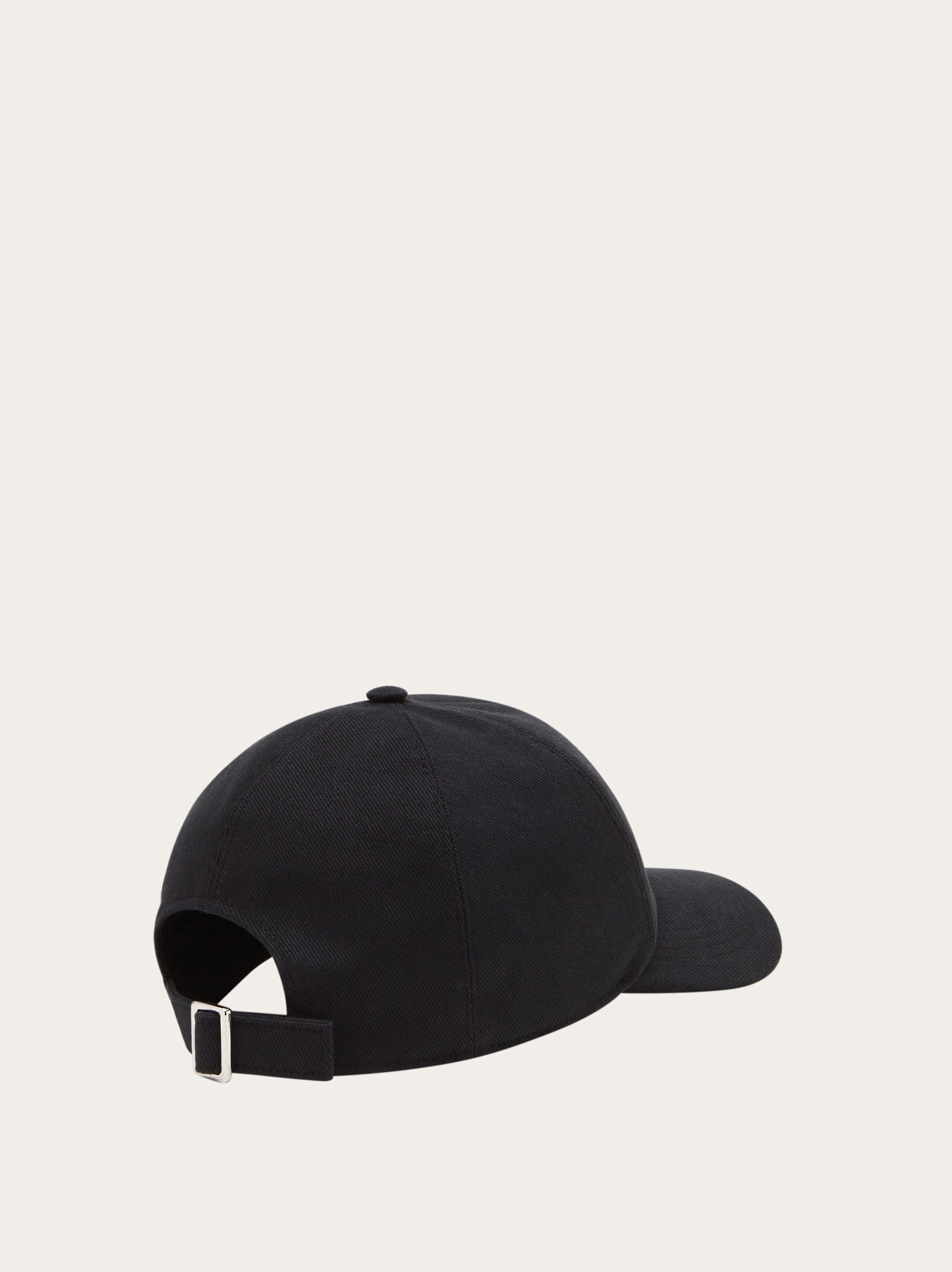 Baseball cap with logo - 6