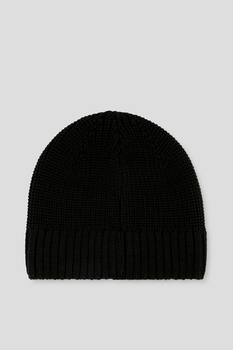 Perth Knitted hat in Black 3
