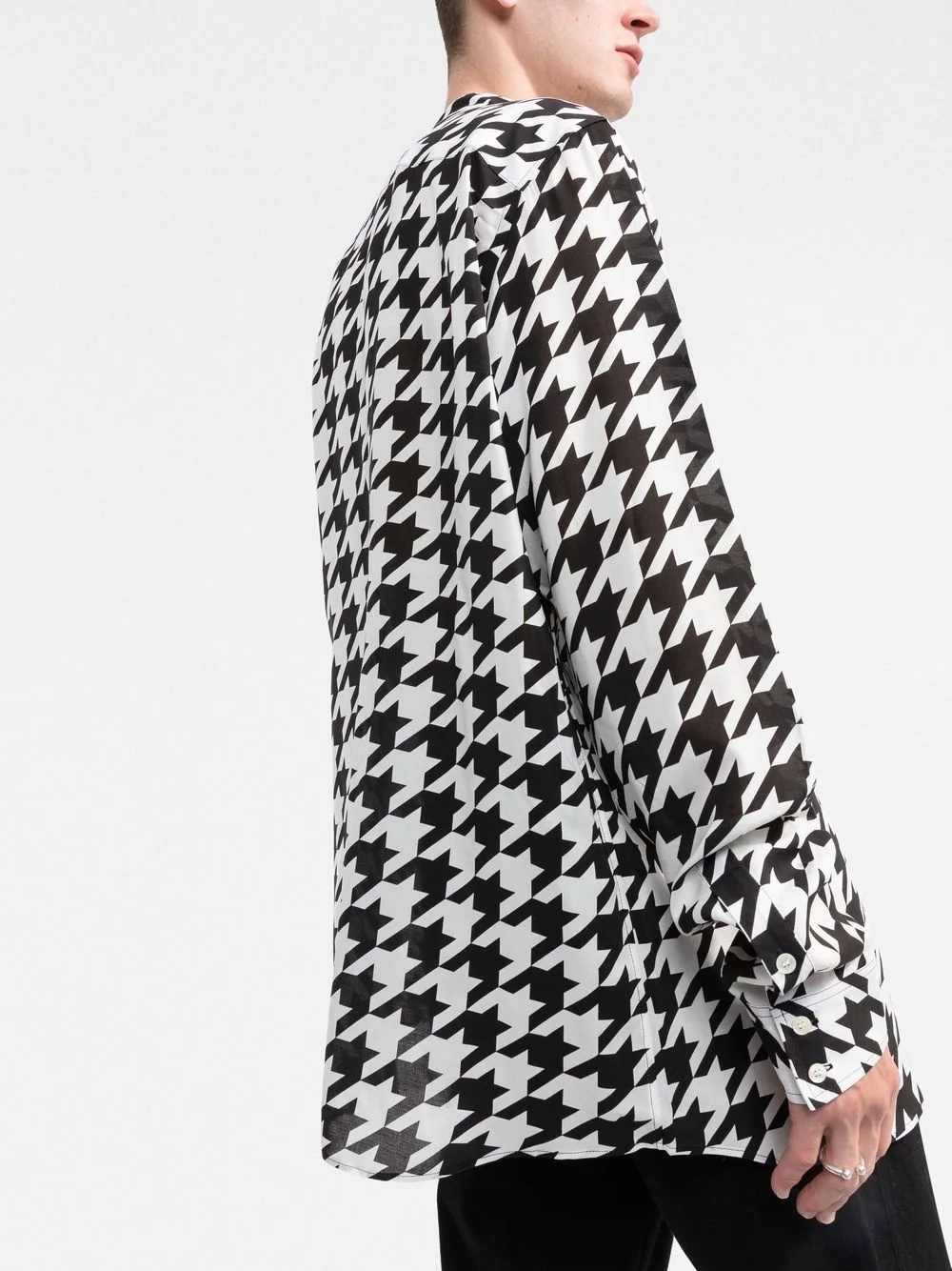 houndstooth-print collarless shirt - 3