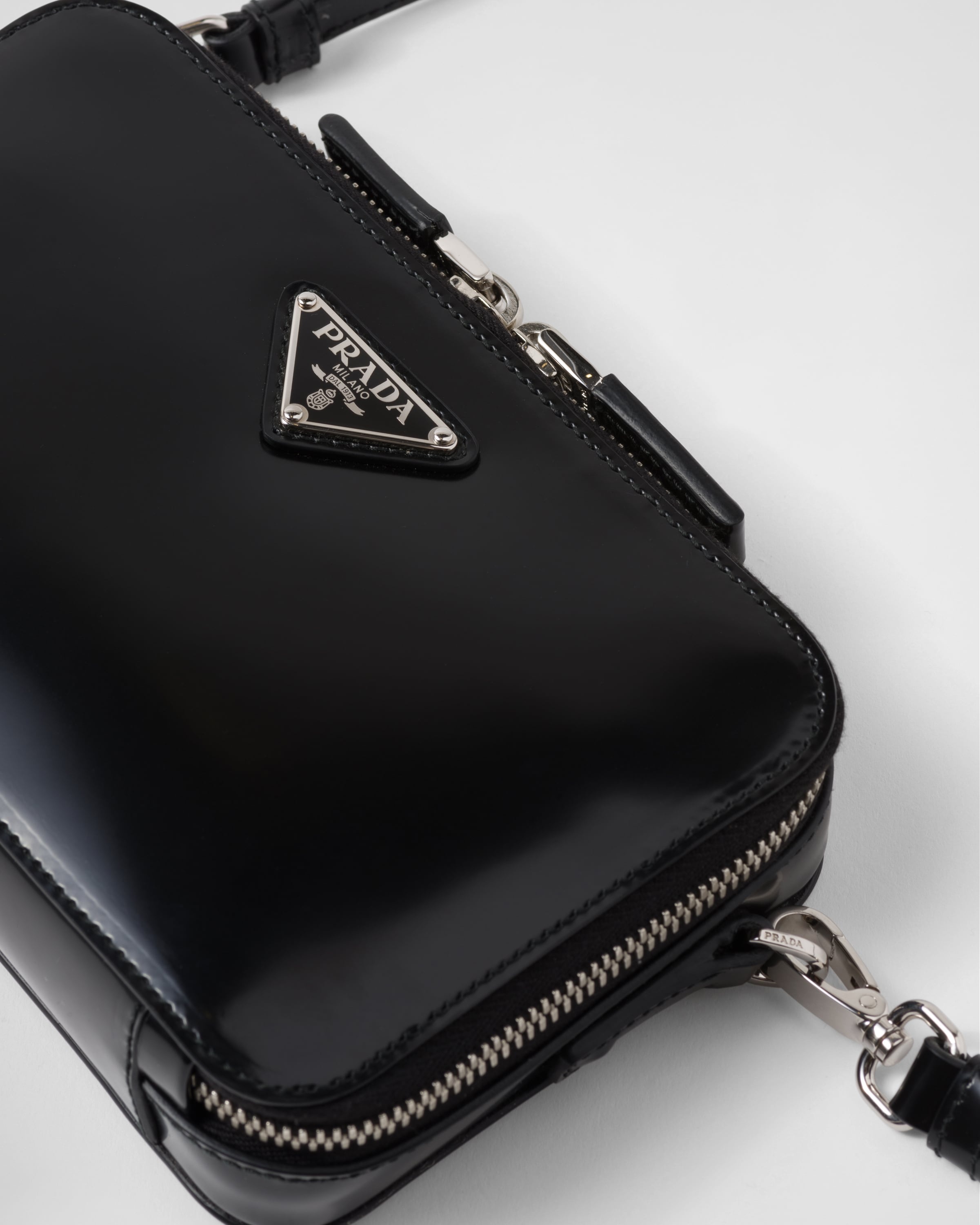 Prada Brique brushed leather bag - 6