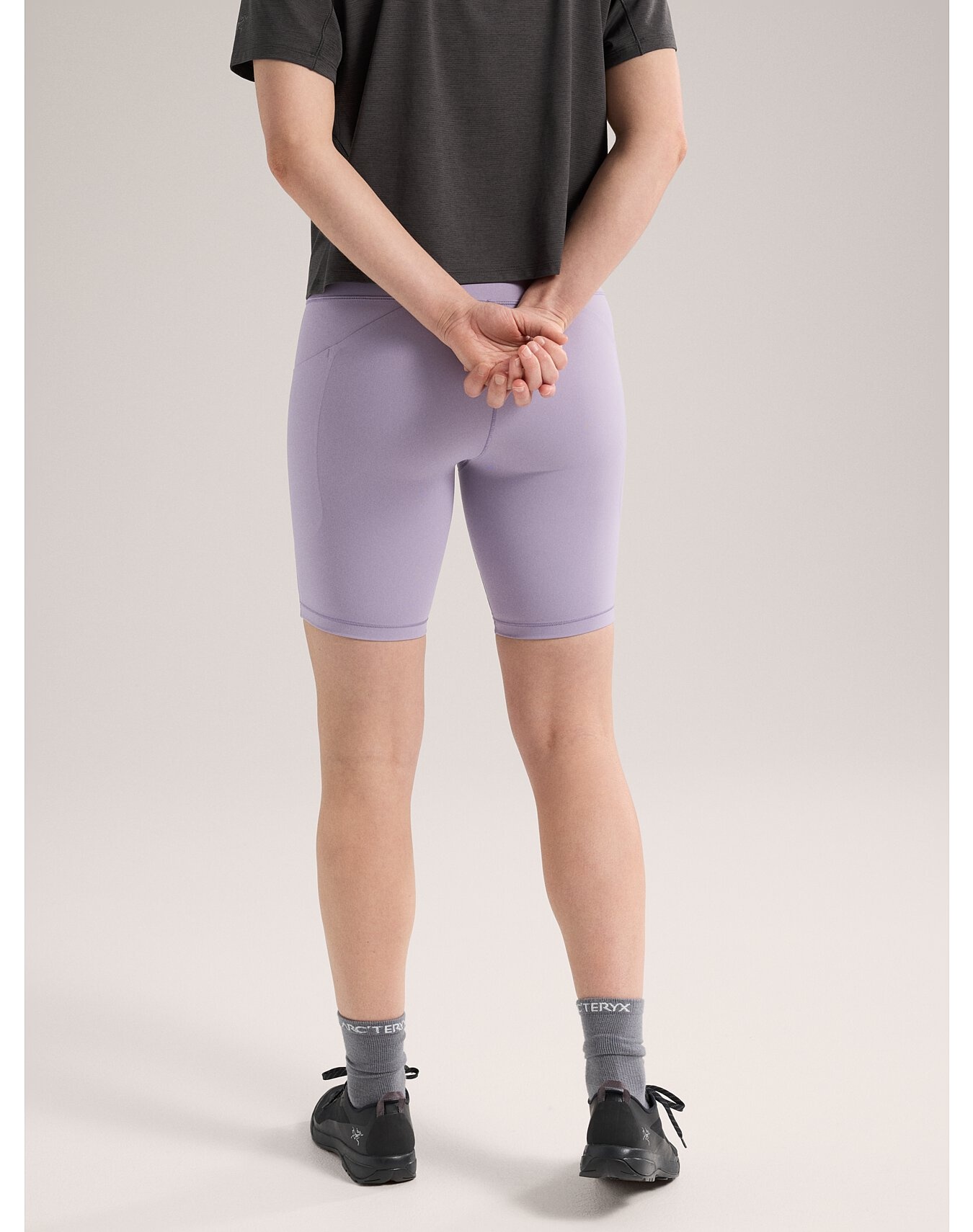 Essent High-Rise Short 8" - 5
