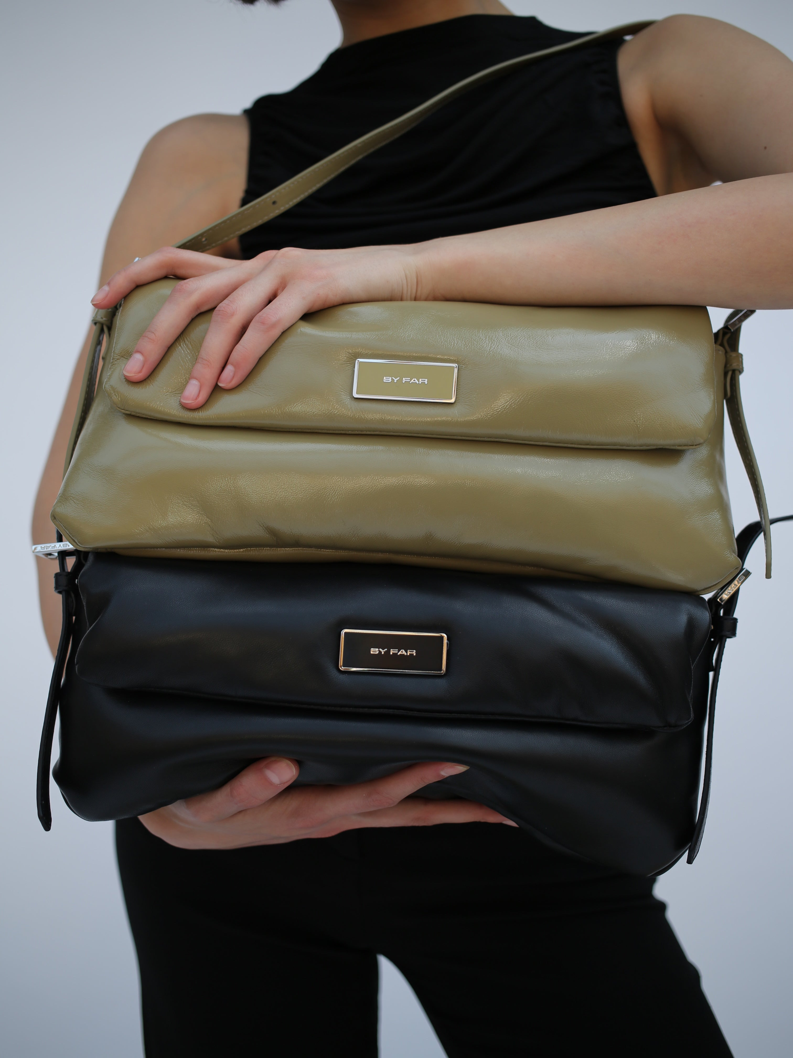 Puffy Tilda Black Lamb Nappa Leather Shoulder Bag - 4
