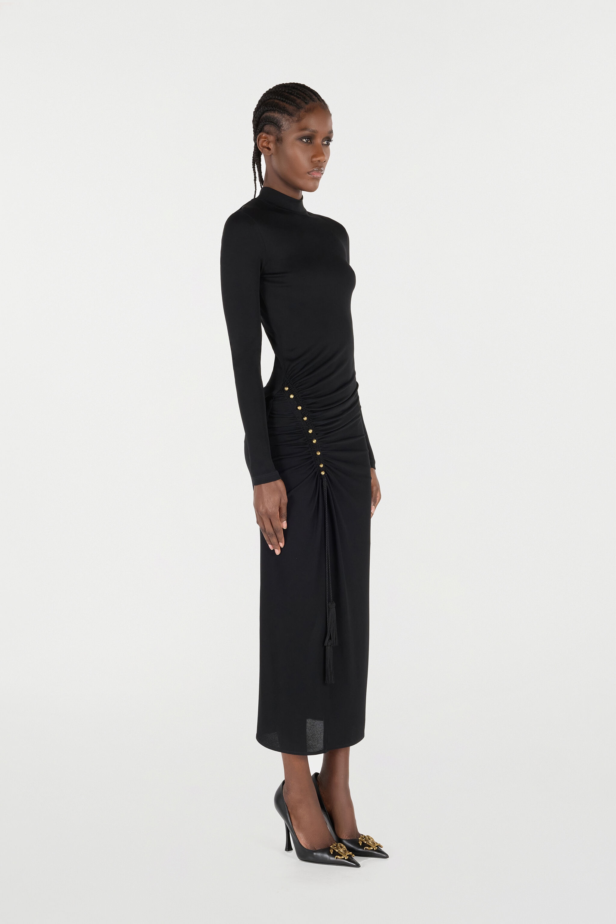 Long Dress With Ruffle Detail - 3