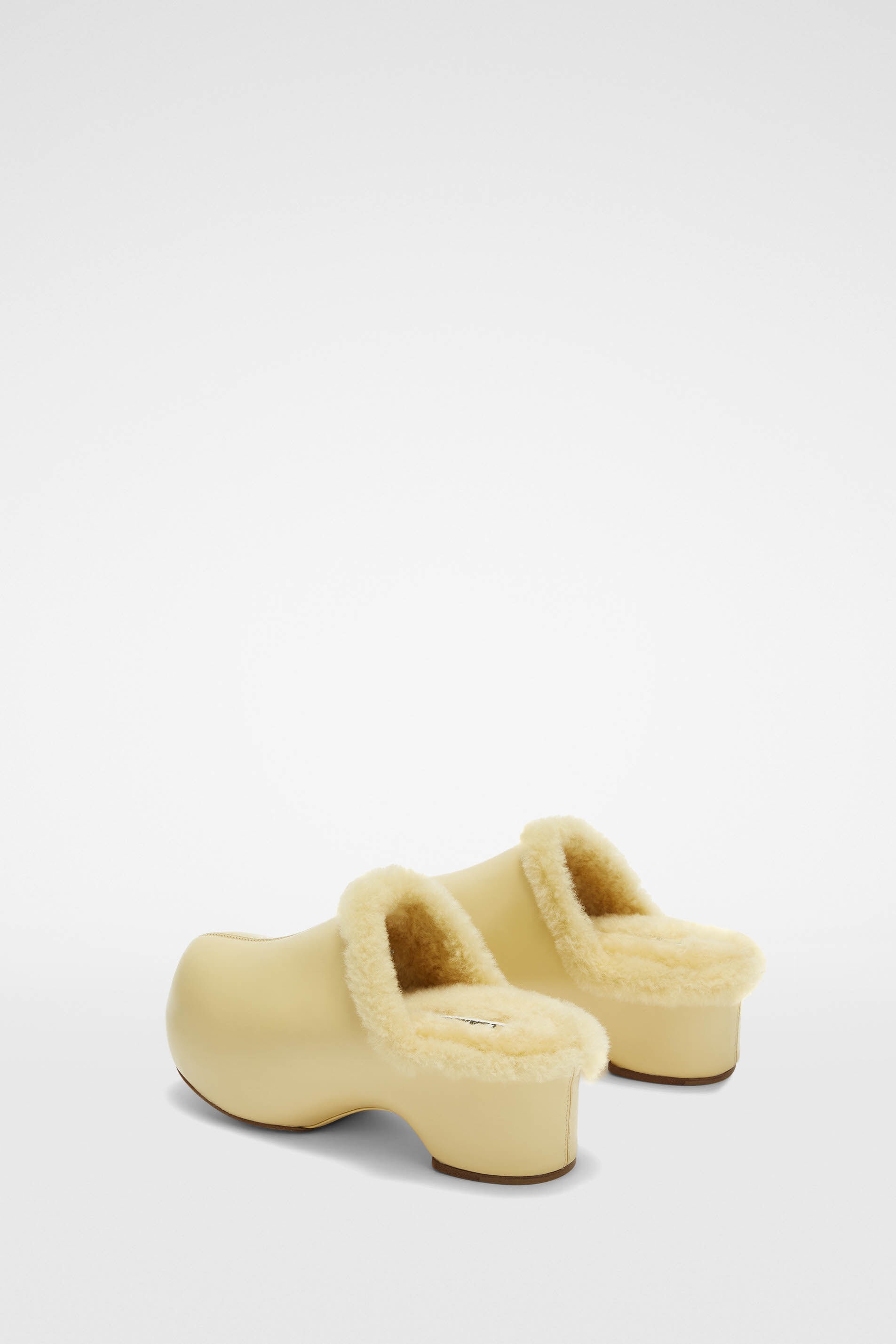 Clogs - 4