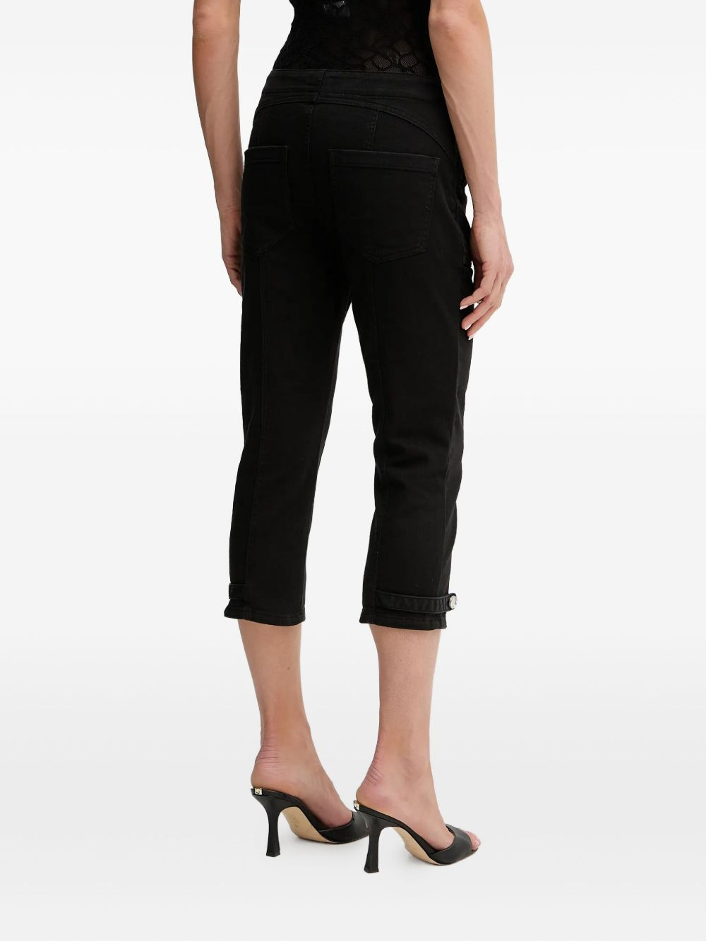 button-fastening trousers - 3