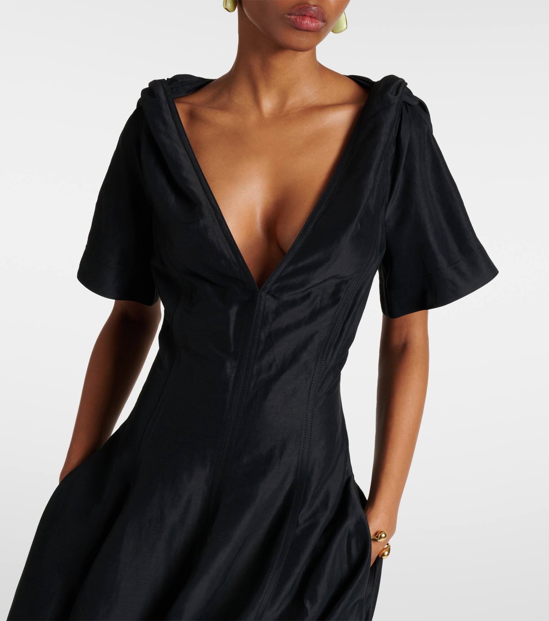 Cutout midi dress - 4