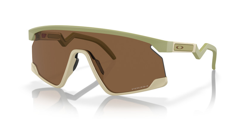 OAKLEY BXTR outlook