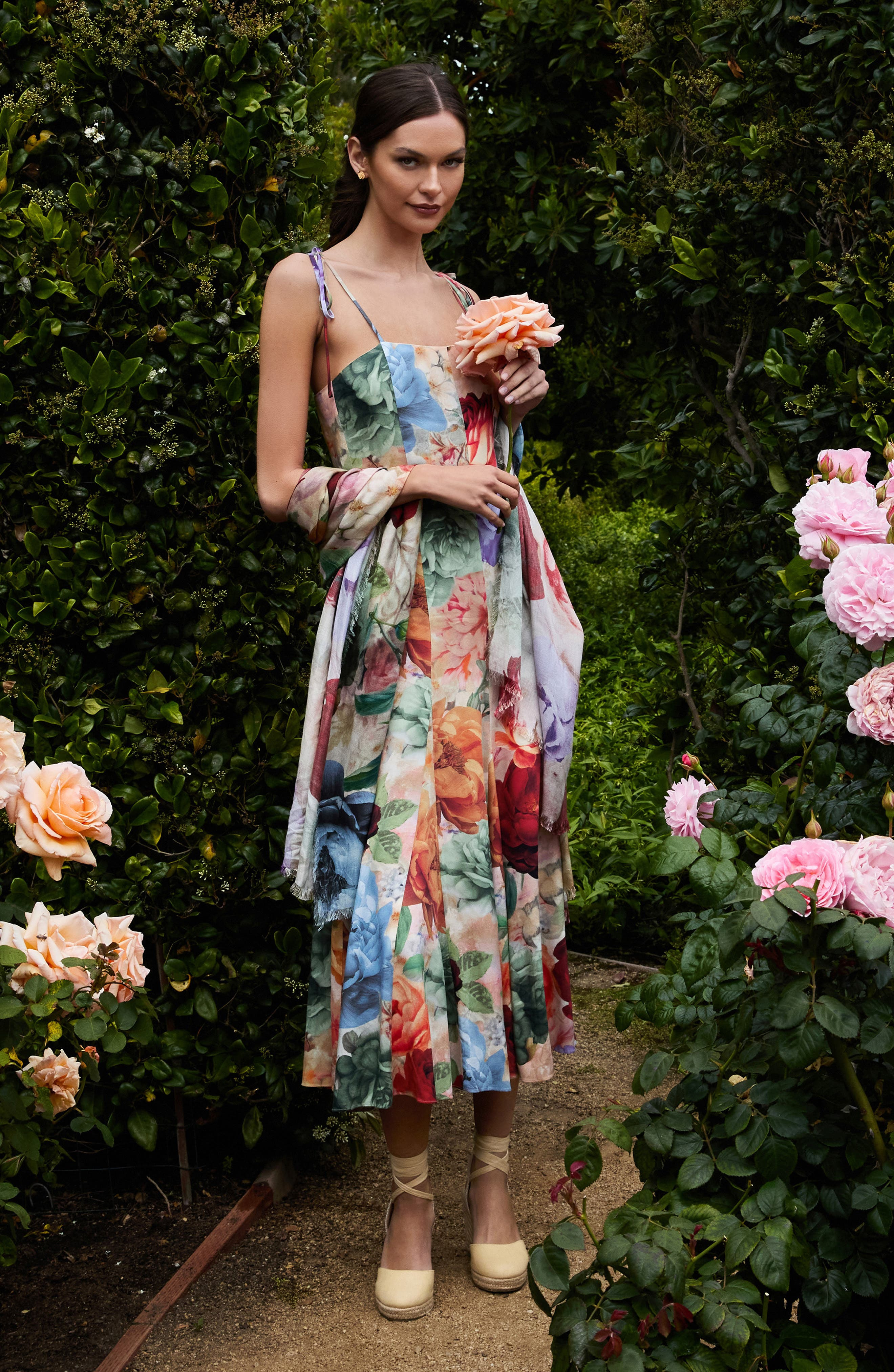 Alice + Olivia Jeanette Floral Panel Dress in Storm Floral at Nordstrom - 6