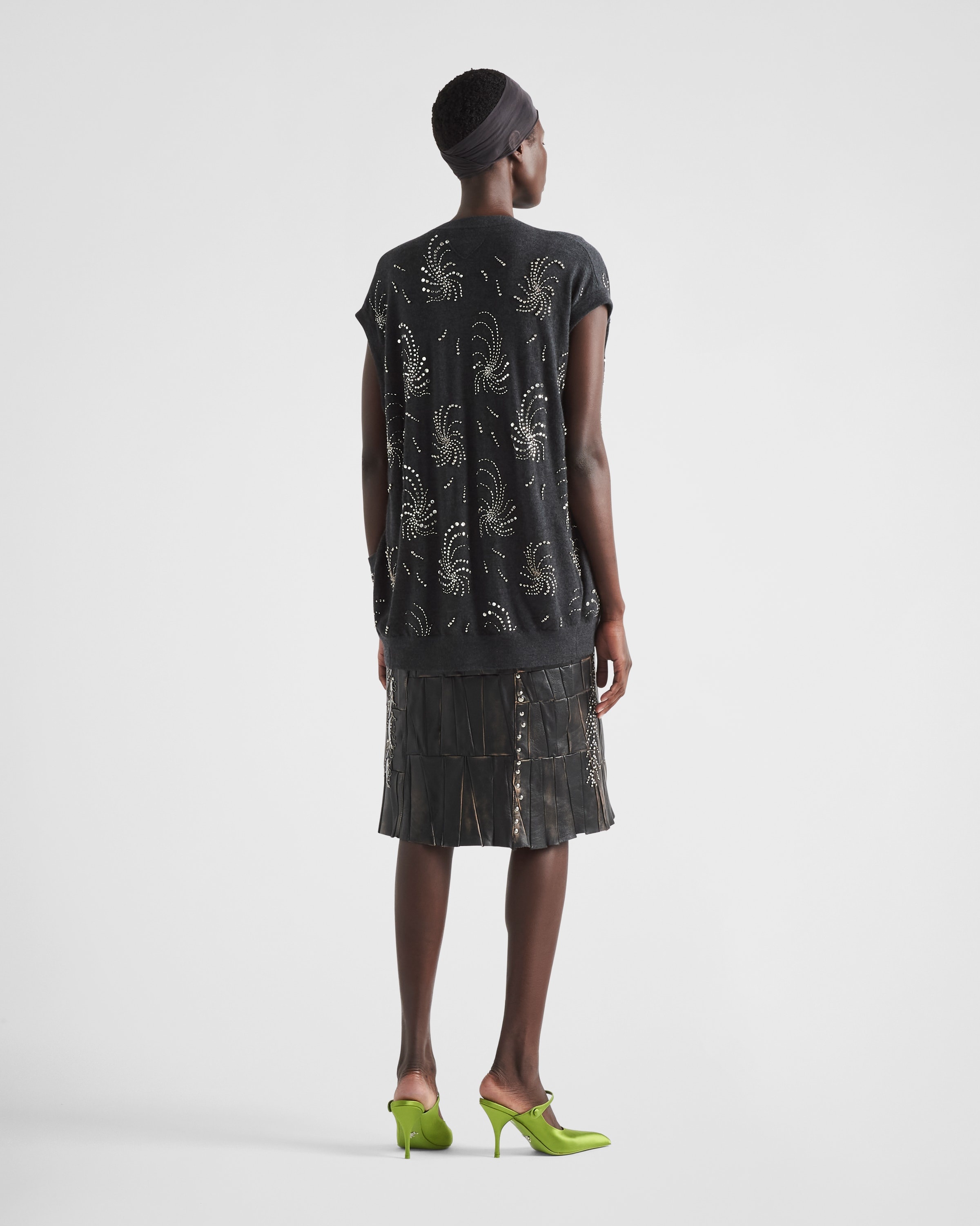 Embroidered cashmere vest - 5