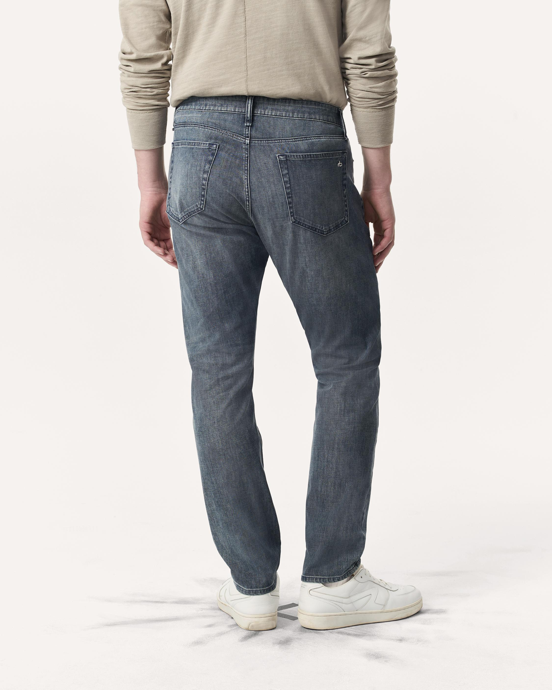Fit 3 Athletic Fit Jeans
rbAIRFLEX Denim - 6