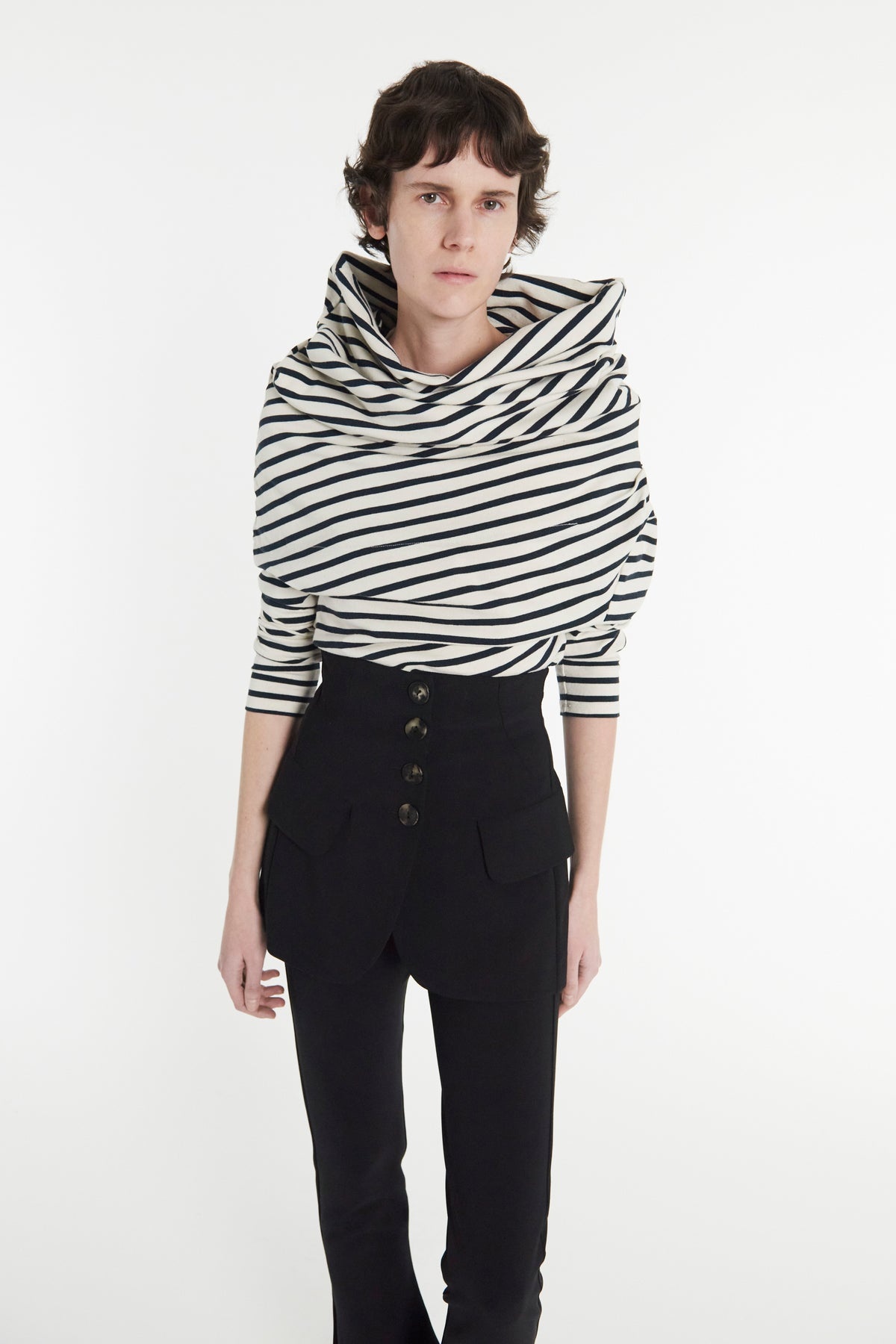 SLIM LEG TROUSER WITH BASQUE DETAIL BLACK - 4