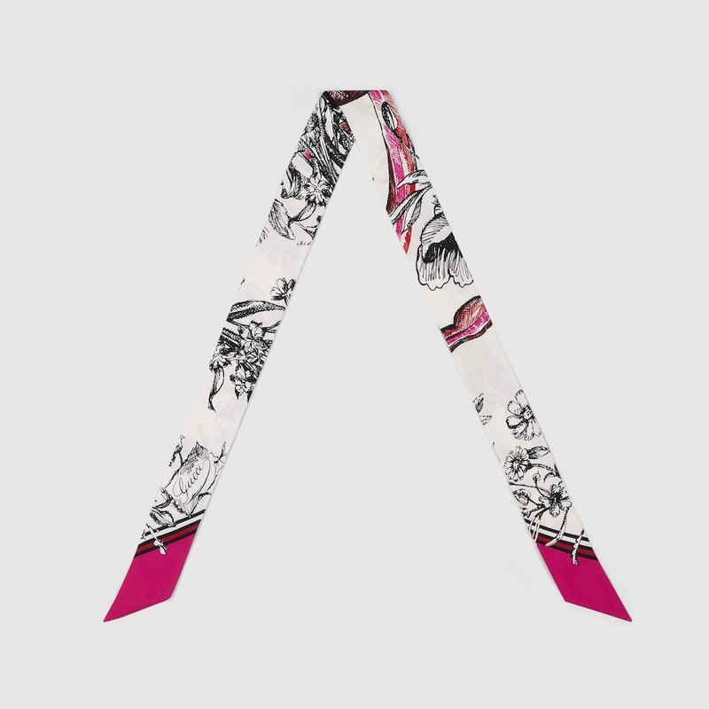 GUCCI Printed silk neck bow outlook