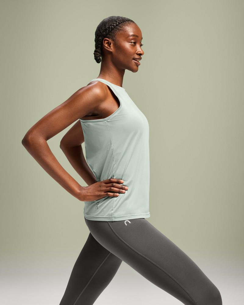 On Core Tank outlook