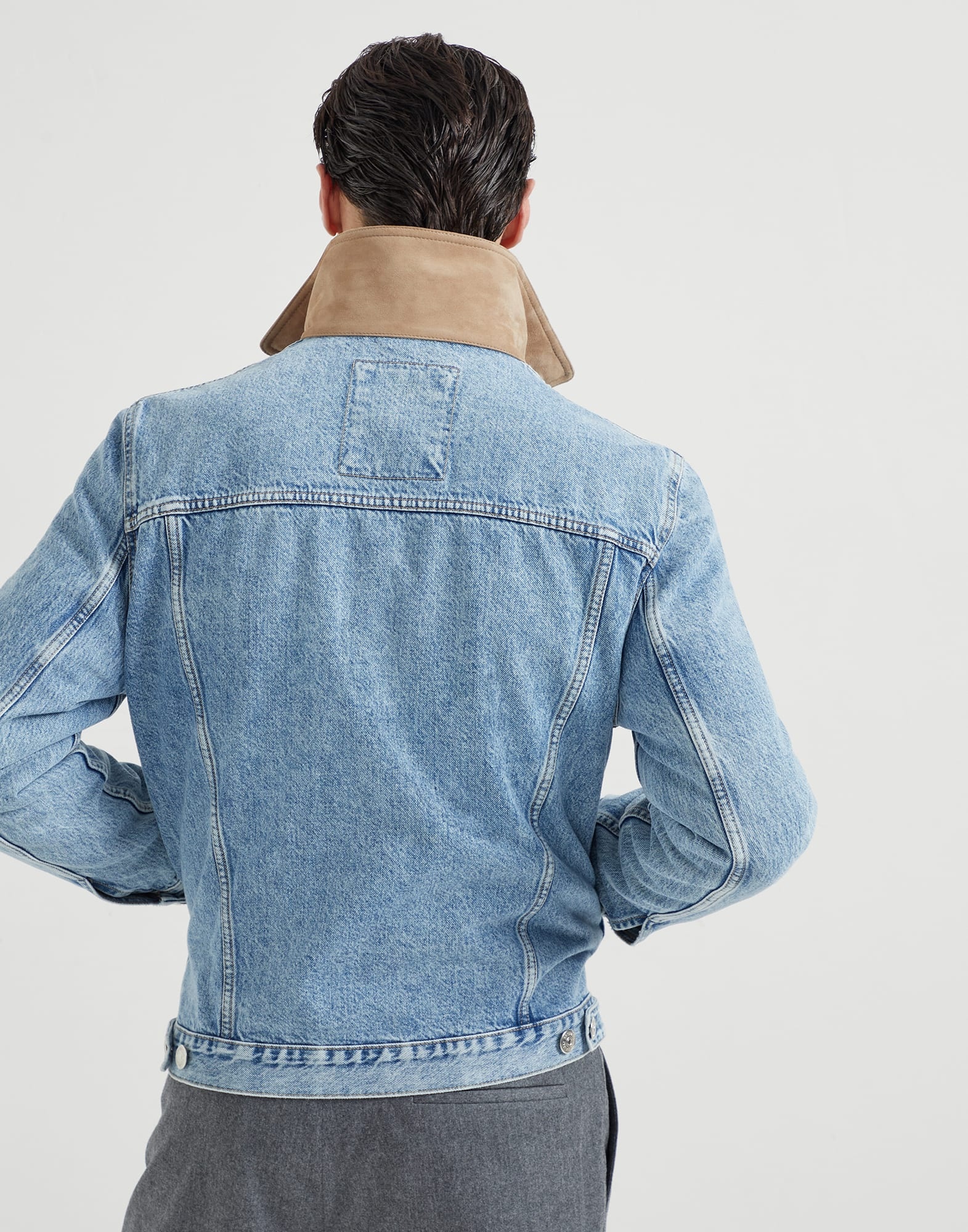 Denim outerwear jacket with suede collar - 2
