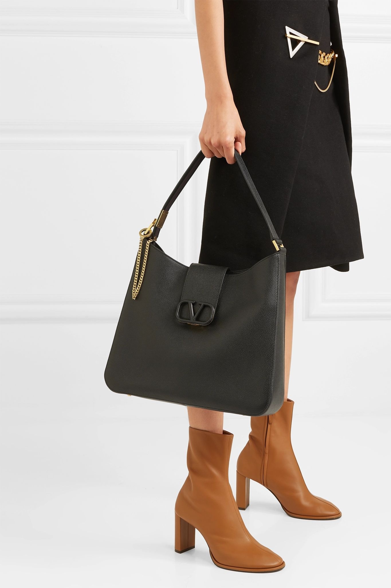 Valentino Garavani VSLING textured-leather shoulder bag - 2