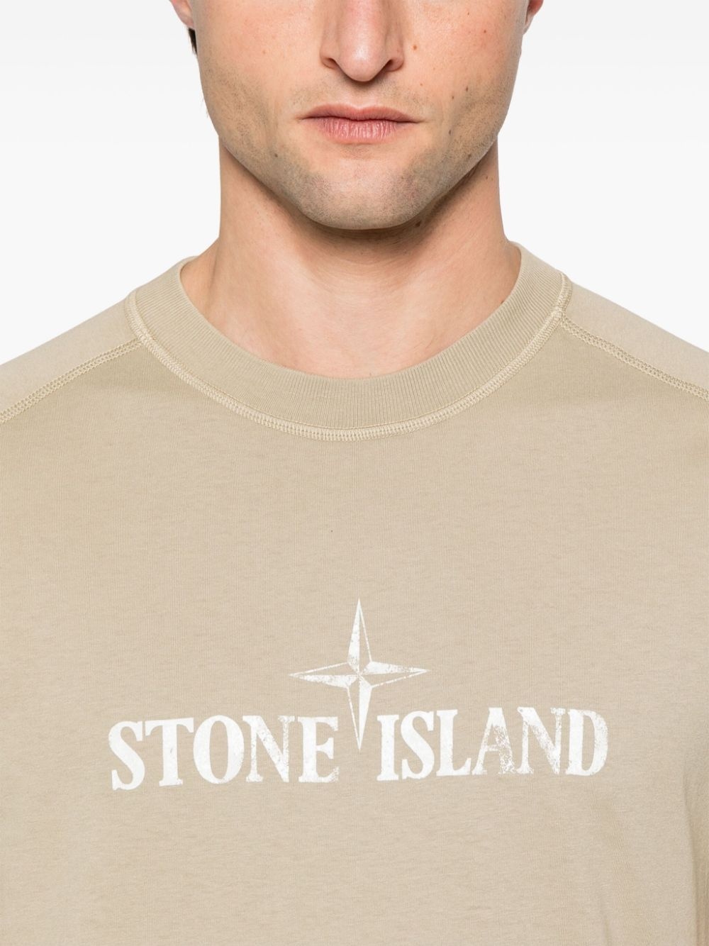 logo-print T-shirt - 4