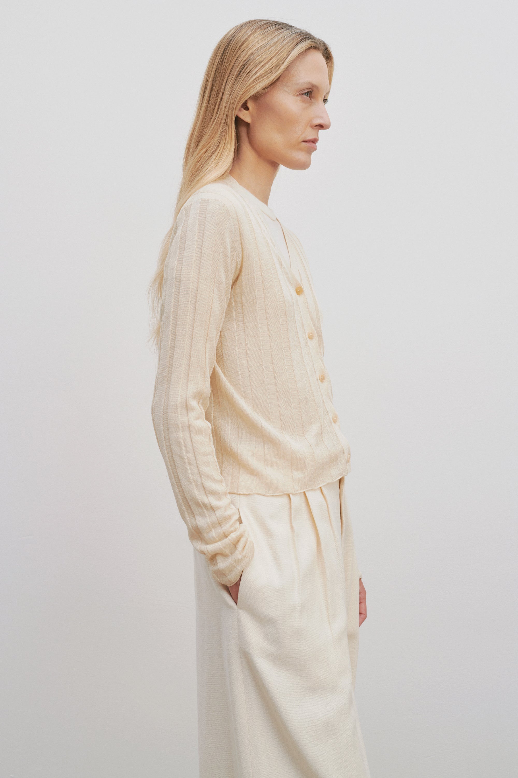 Dwin Cardigan in Linen and Silk - 5