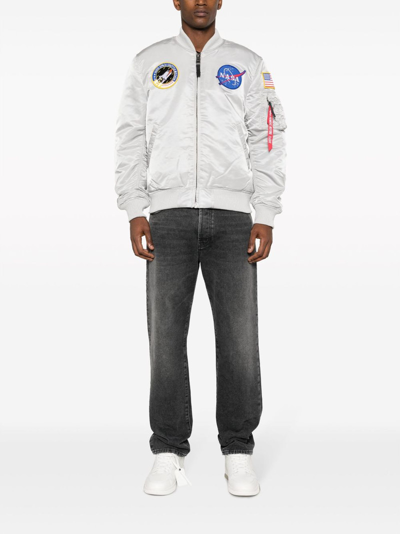 ALPHA INDUSTRIES MA-1 TT Nasa patch-detail jacket outlook