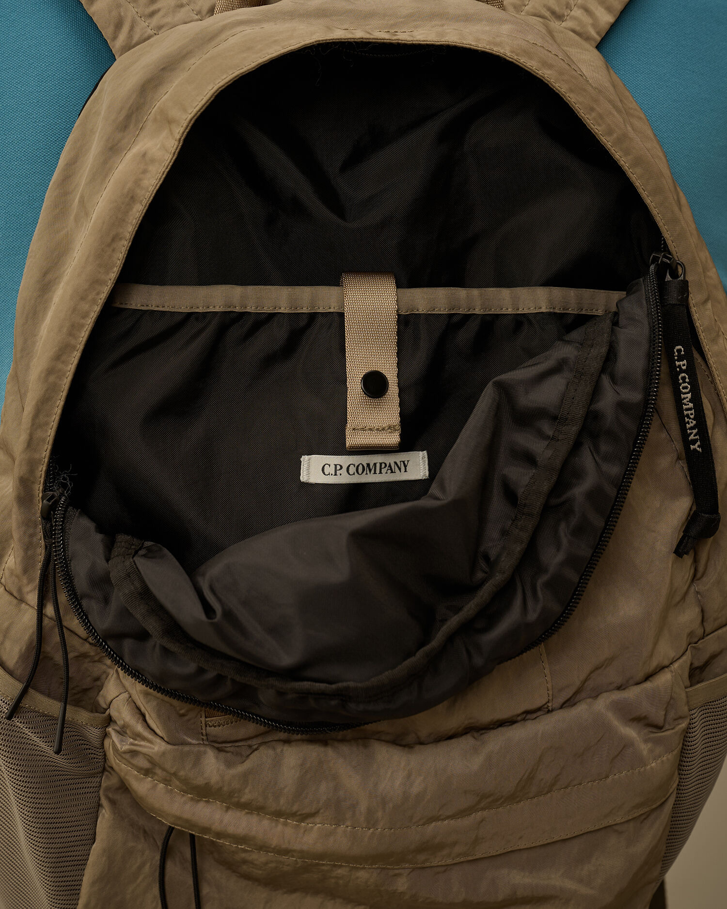 Nylon B Lens Backpack - 4