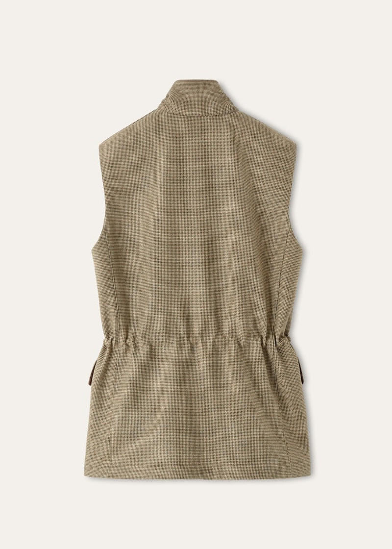 Traveler Vest 6