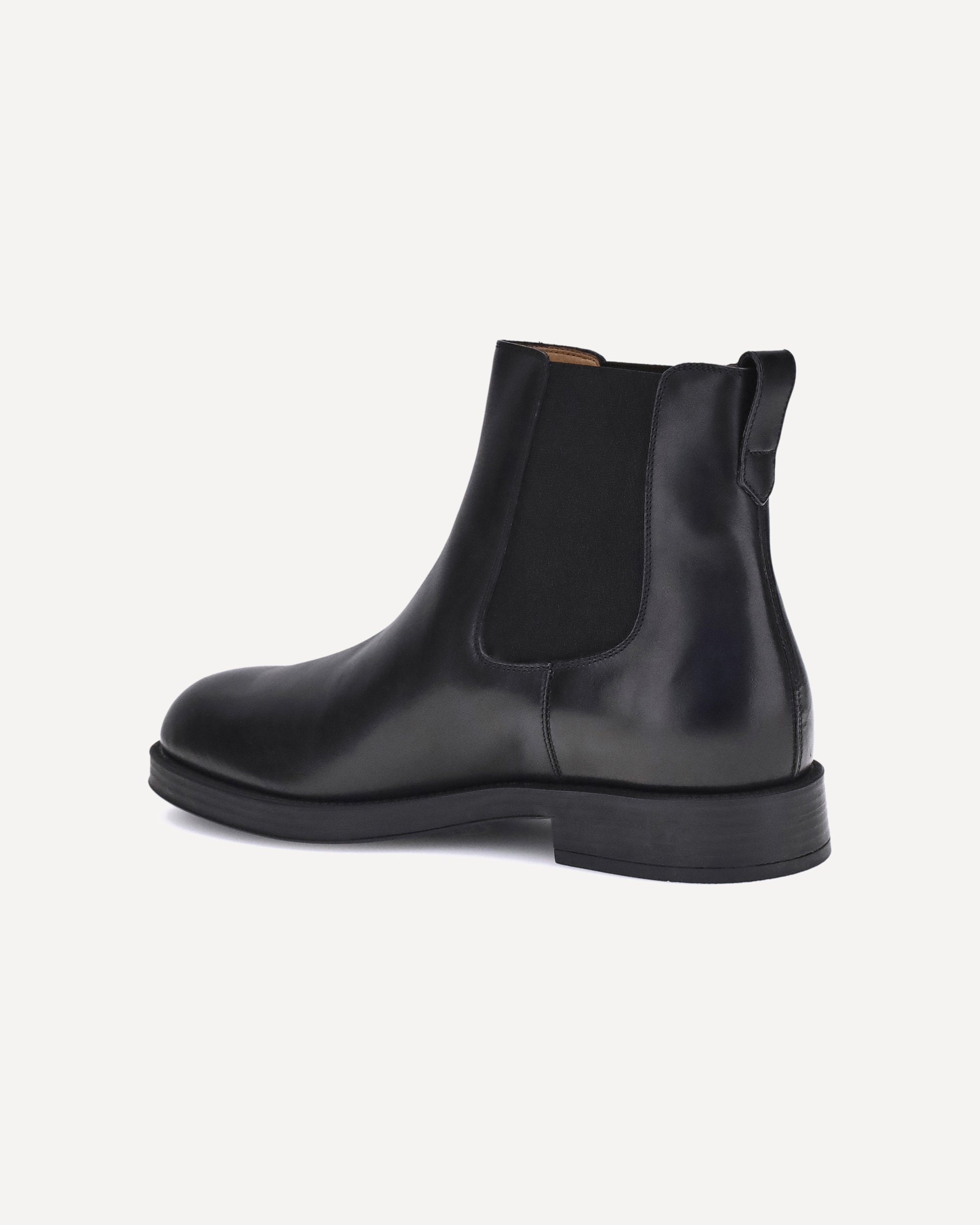 Chelsea Boots - 3