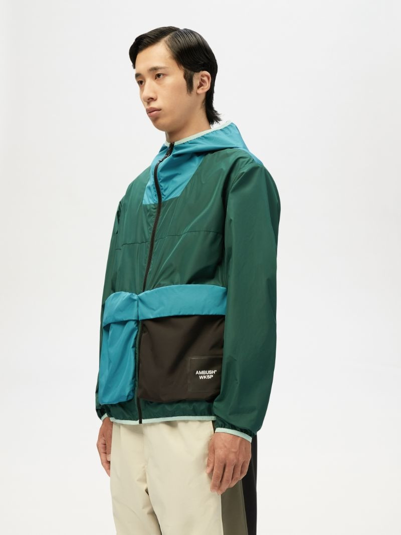 PACKABLE HOODIE 4