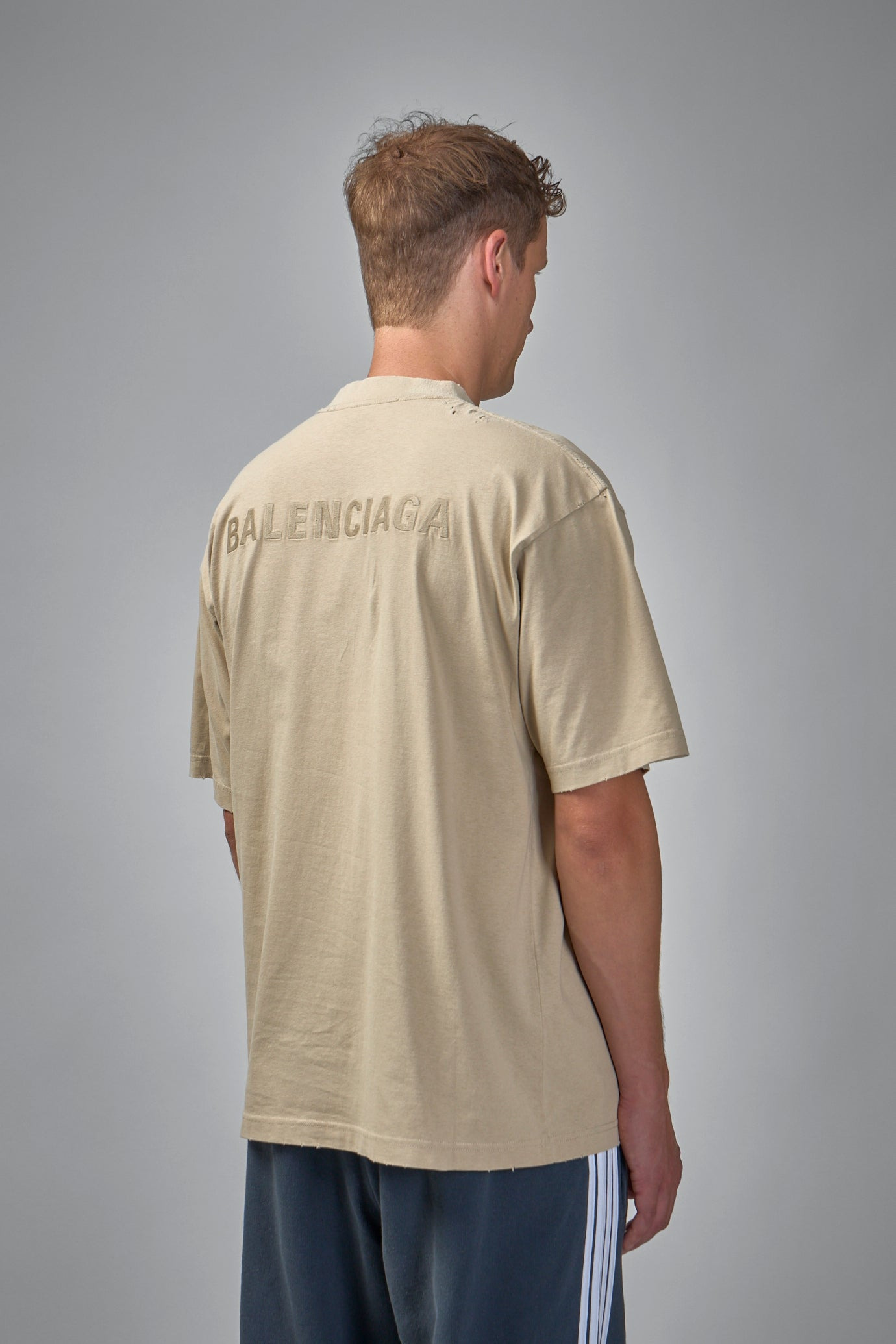 Medium Fit T-Shirt - 3
