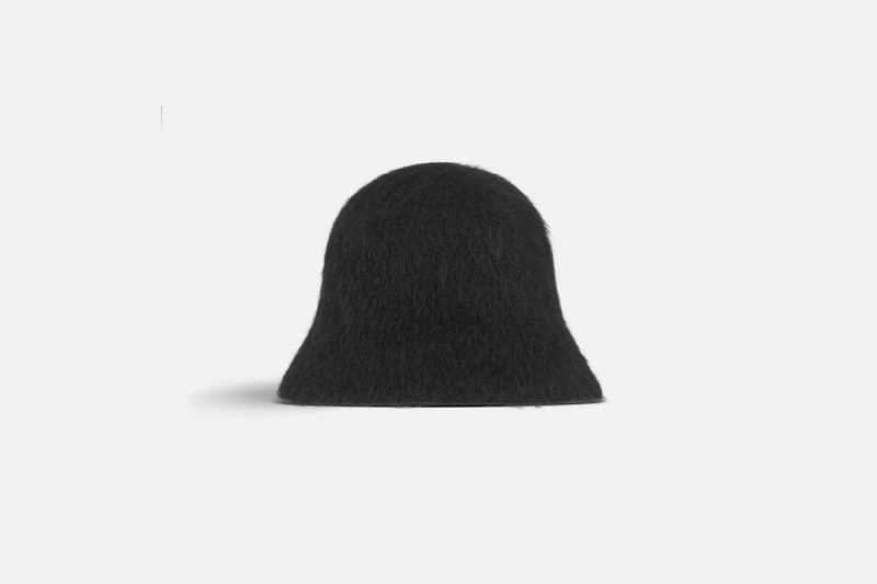 Dior D-Tulipe Cloche outlook