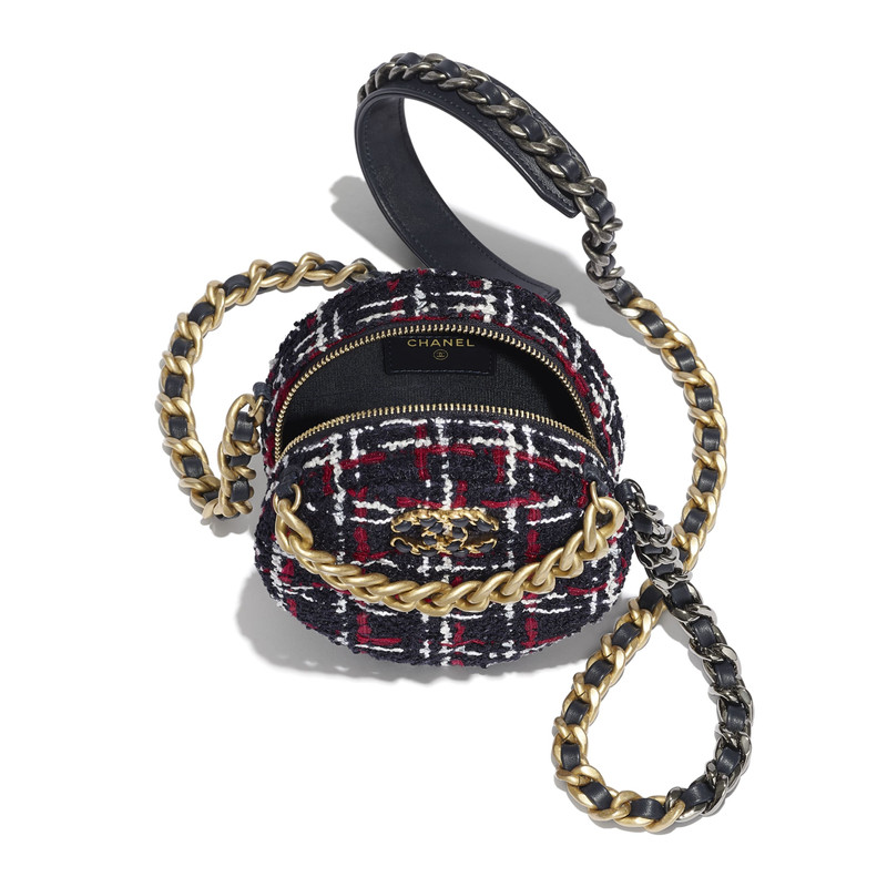 CHANEL CHANEL 19 Clutch with Chain  outlook