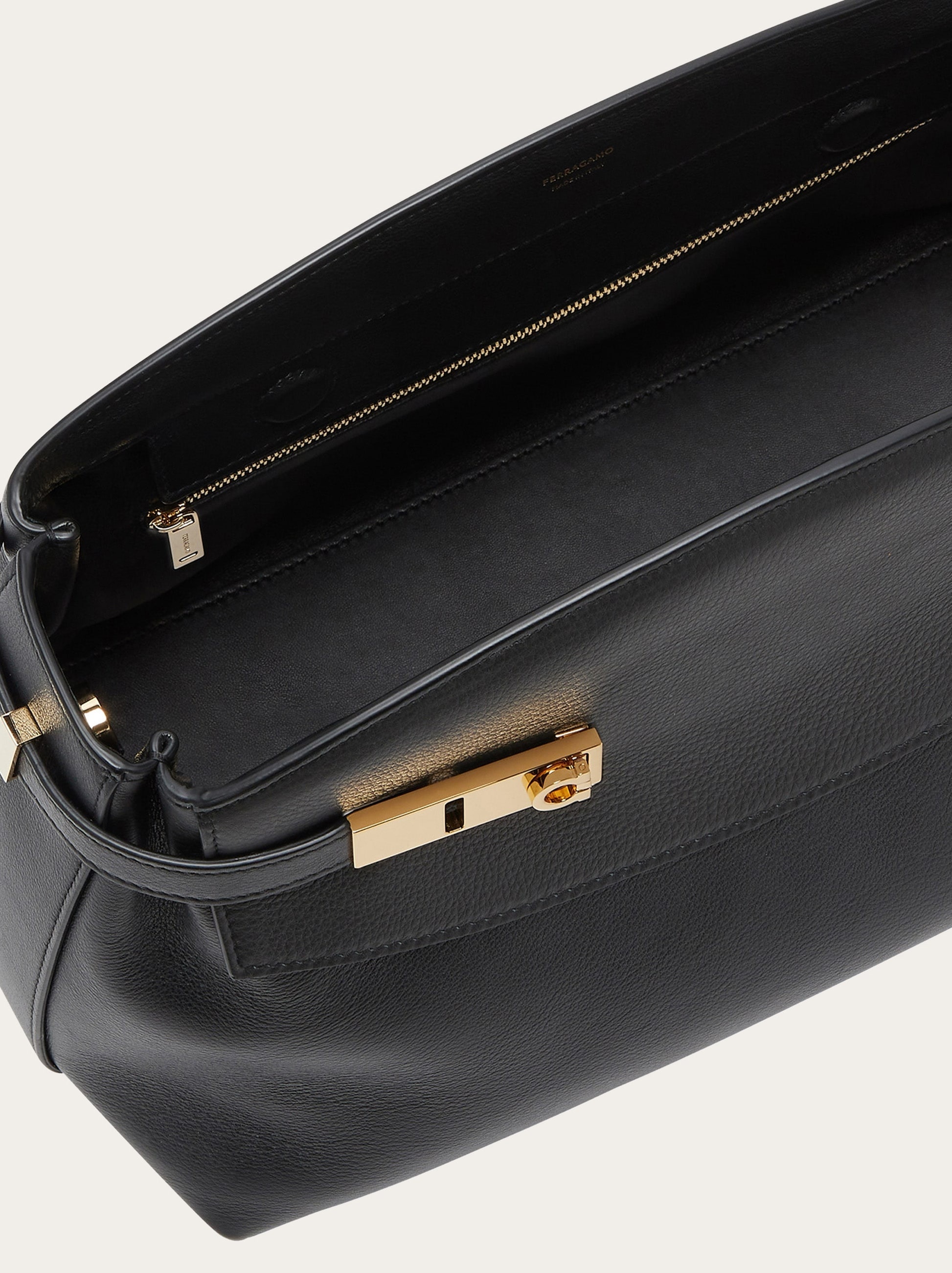 Hug shoulder bag - 6