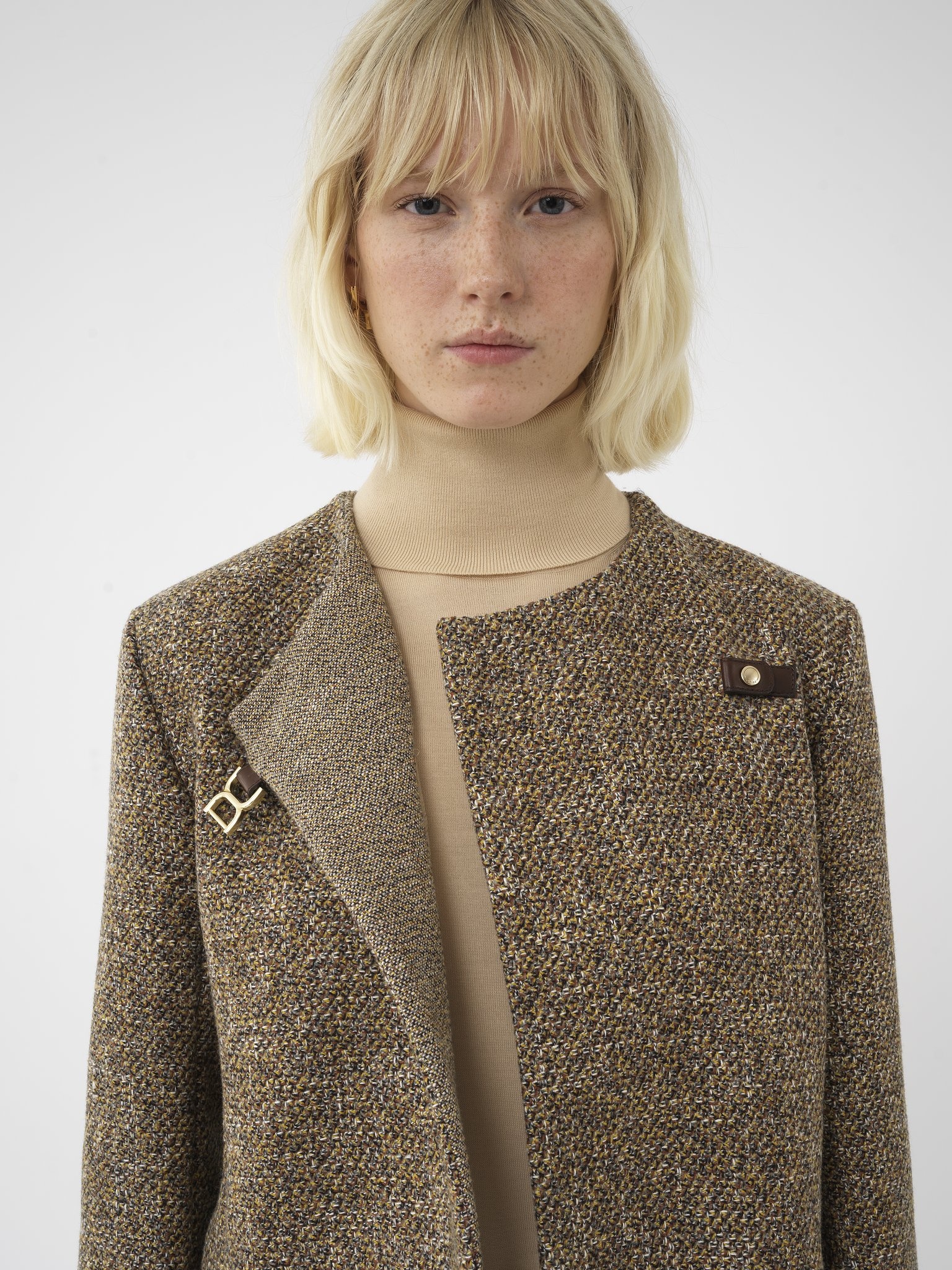 SHORT FITTED JACKET - 6