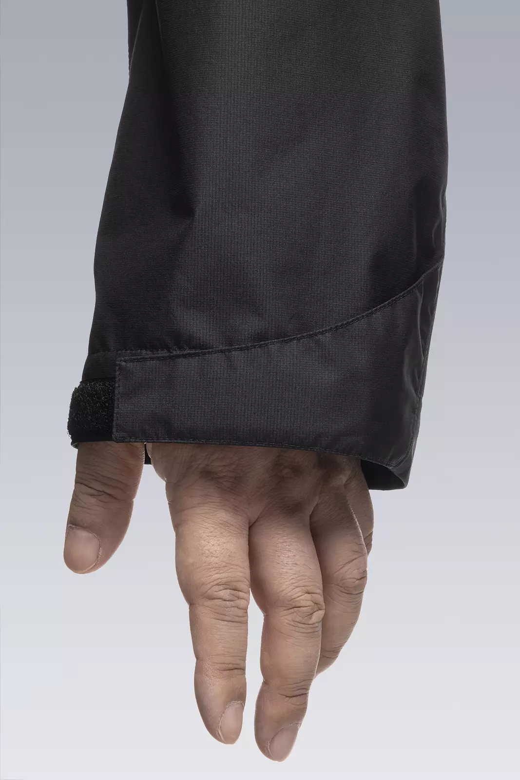 J104-GTPL 2L Gore-Tex Paclite Plus Jacket Black - 35