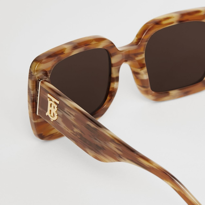Burberry Monogram Motif Square Frame Sunglasses outlook